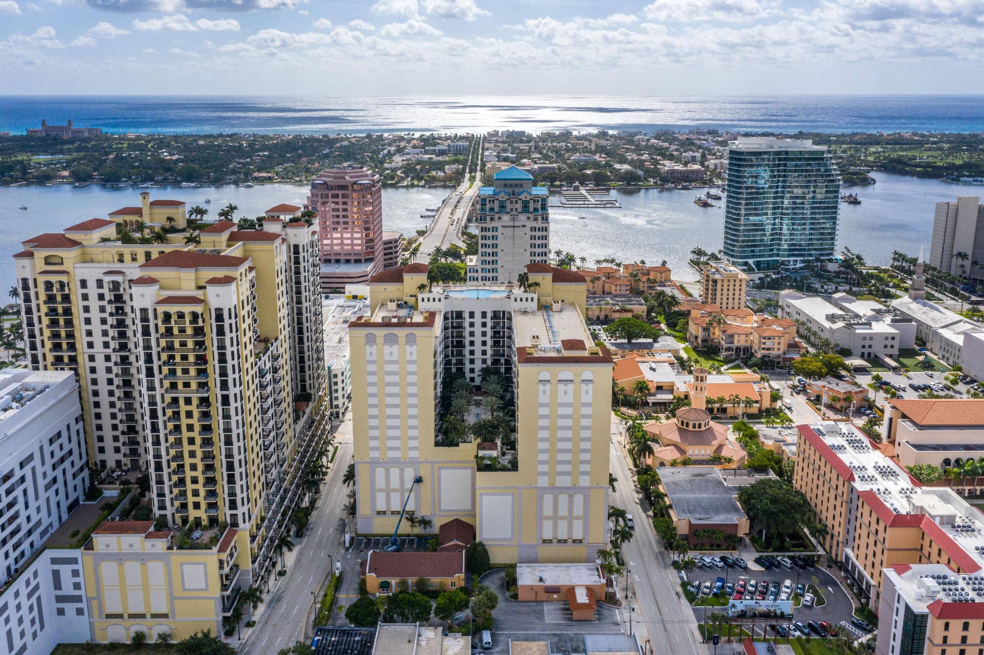 550 Okeechobee Boulevard, #Lph-07, West Palm Beach, FL 33401 Nearby Royal Park Bridge to Palm Beach