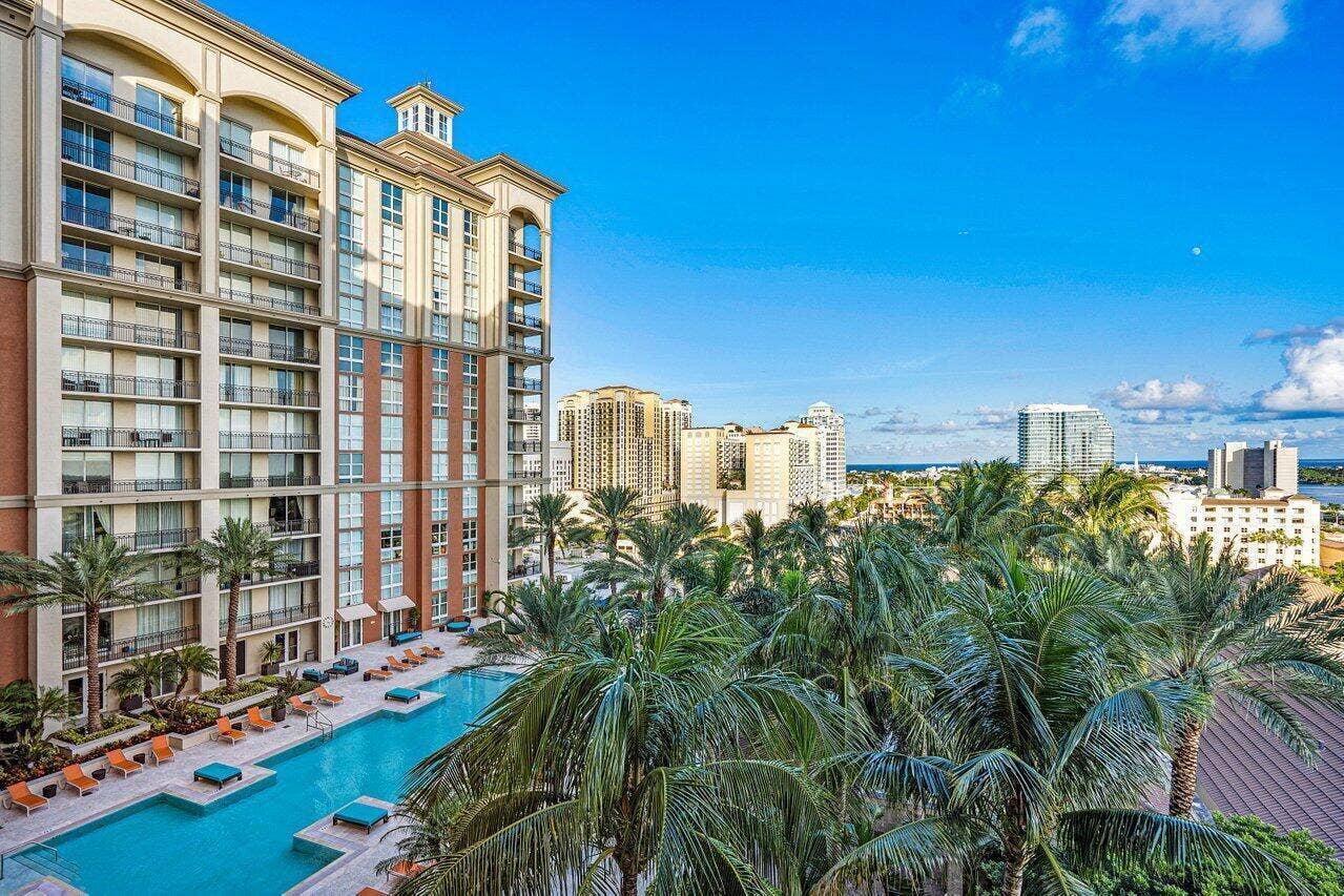 550 Okeechobee Boulevard, #Lph-07, West Palm Beach, FL 33401 CPST Resort-Style Heated Pool