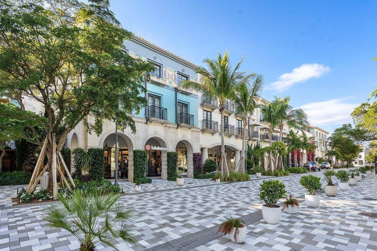 550 Okeechobee Boulevard, #Lph-07, West Palm Beach, FL 33401 The Square Shopping and Dining