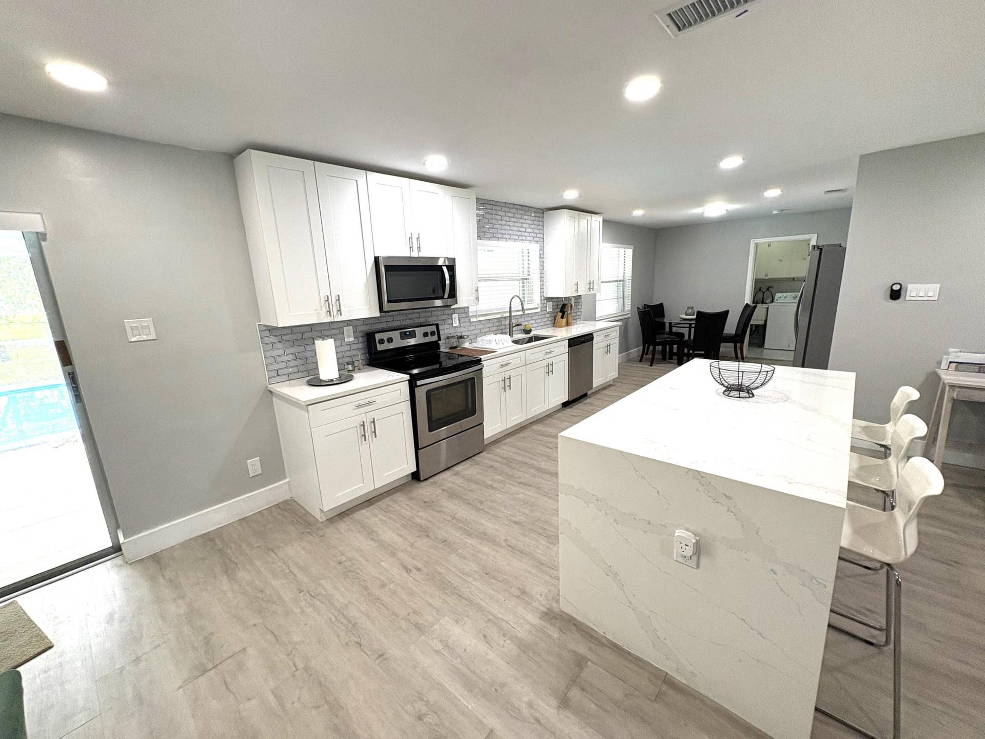 1401 NW 75th Terrace, Plantation, FL 33313 1