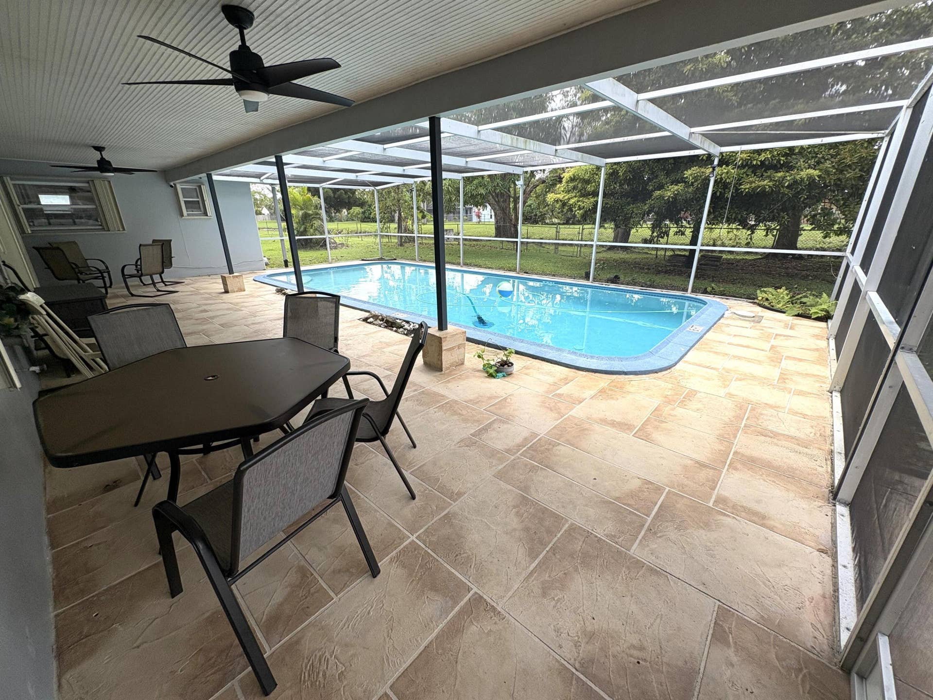 1401 NW 75th Terrace, Plantation, FL 33313 25