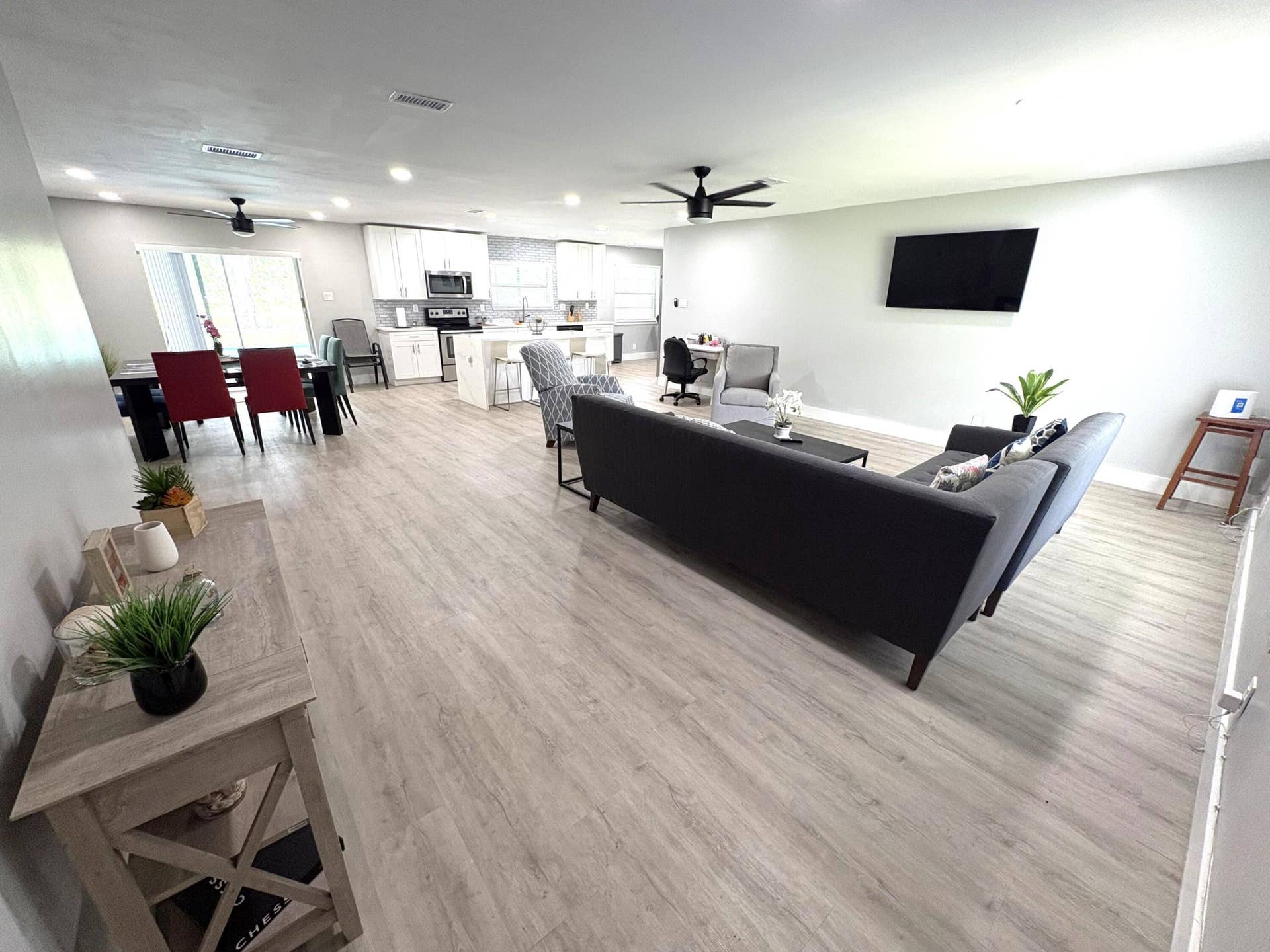 1401 NW 75th Terrace, Plantation, FL 33313 4