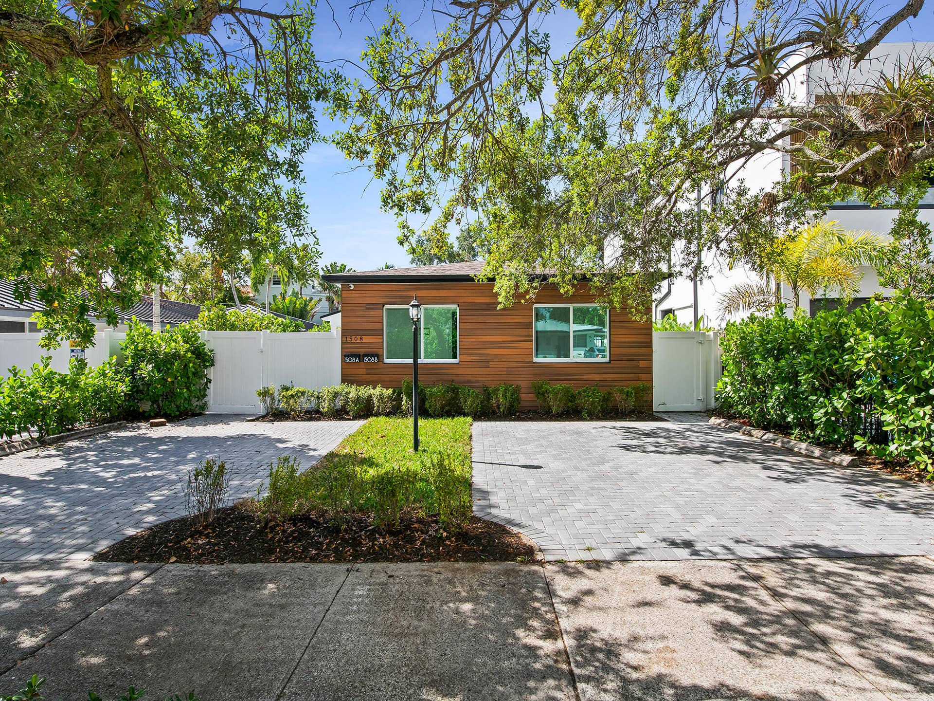 1508 NE 6th Street, #A & B, Fort Lauderdale, FL 33304 DSC_8434