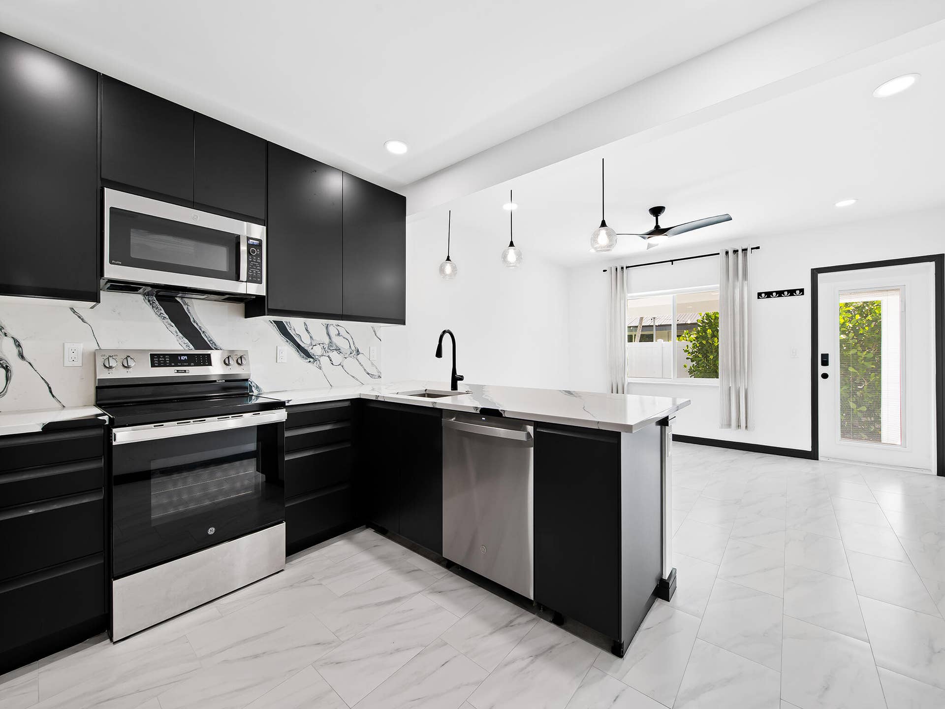 1508 NE 6th Street, #A & B, Fort Lauderdale, FL 33304 DSC_8535