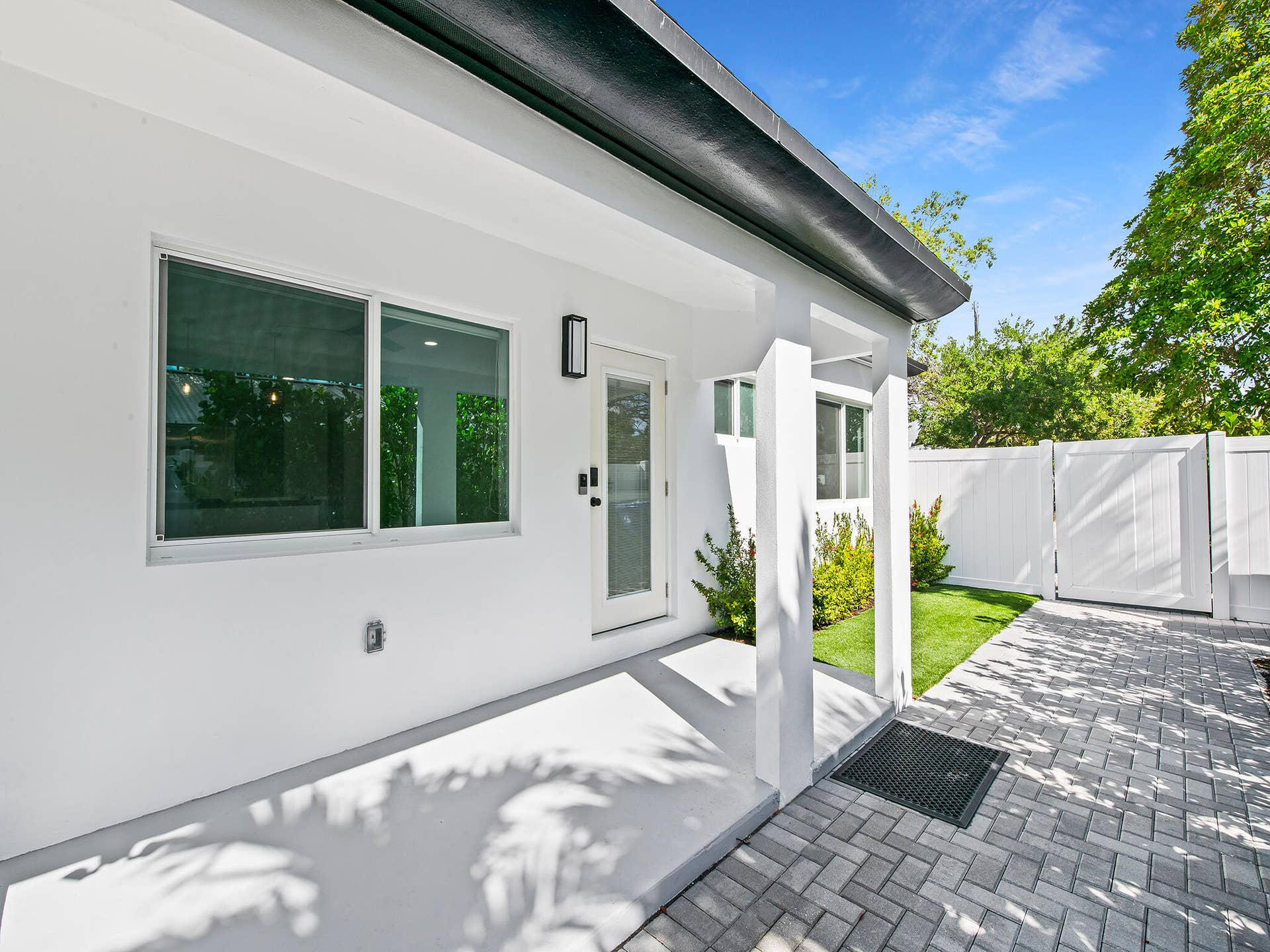 1508 NE 6th Street, #A & B, Fort Lauderdale, FL 33304 DSC_8407
