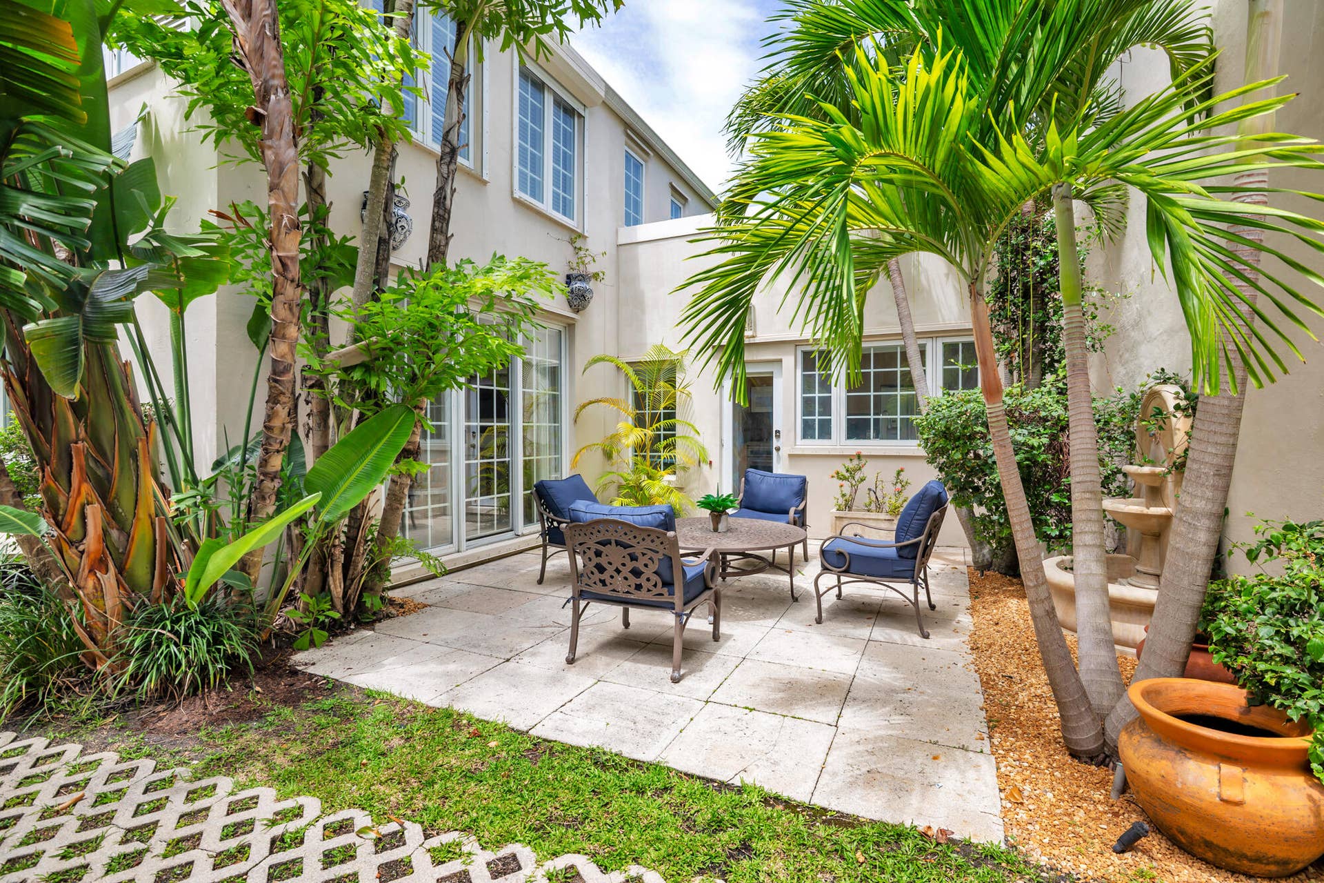 155 Peruvian Avenue, Palm Beach, FL 33480 Patio
