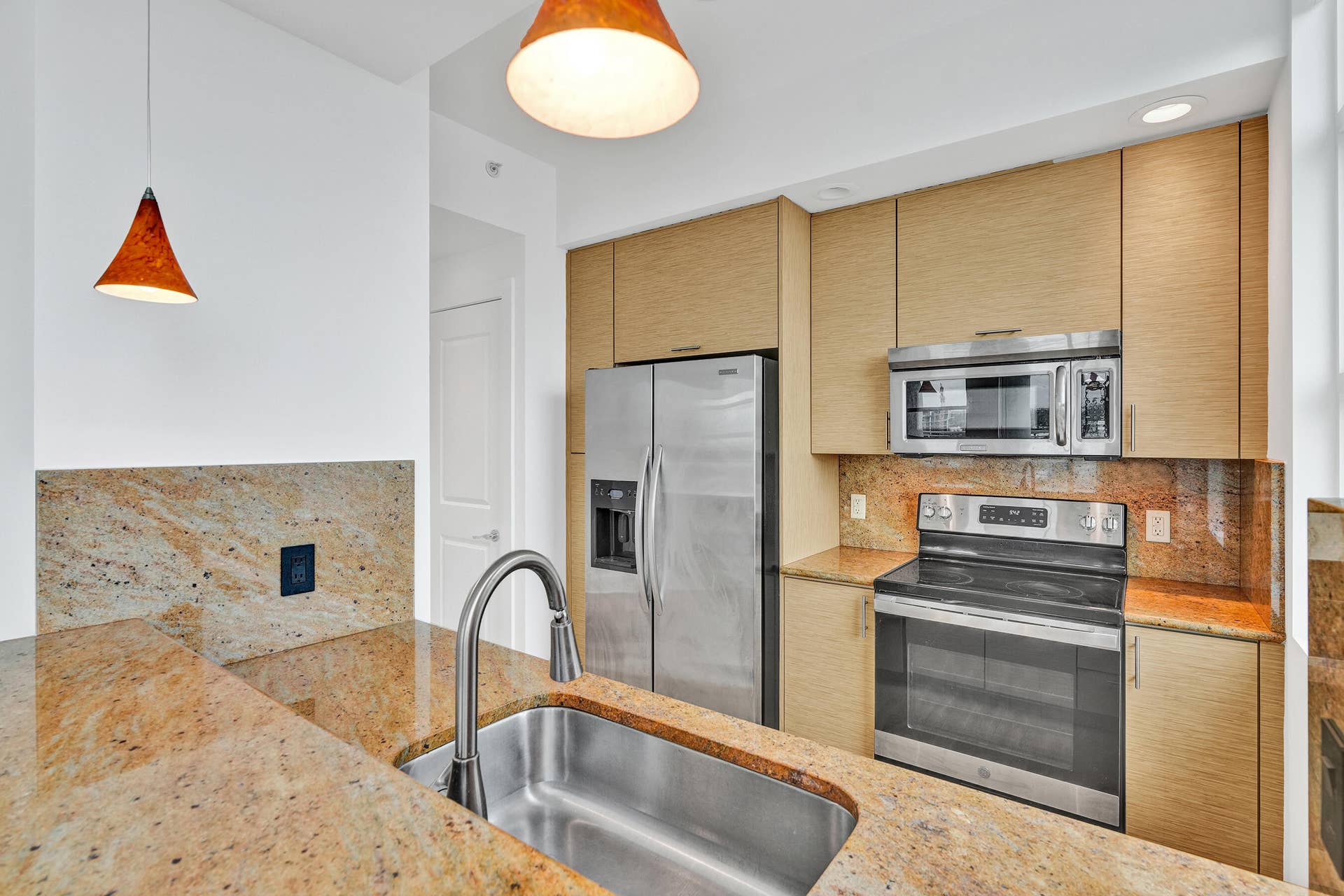 315 NE 3rd Avenue, #1201, Fort Lauderdale, FL 33301 DSC00257