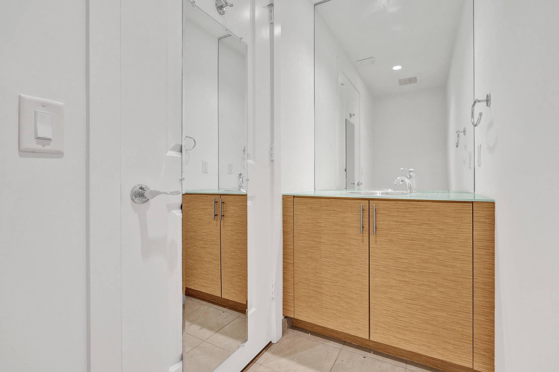 315 NE 3rd Avenue, #1201, Fort Lauderdale, FL 33301 DSC00236