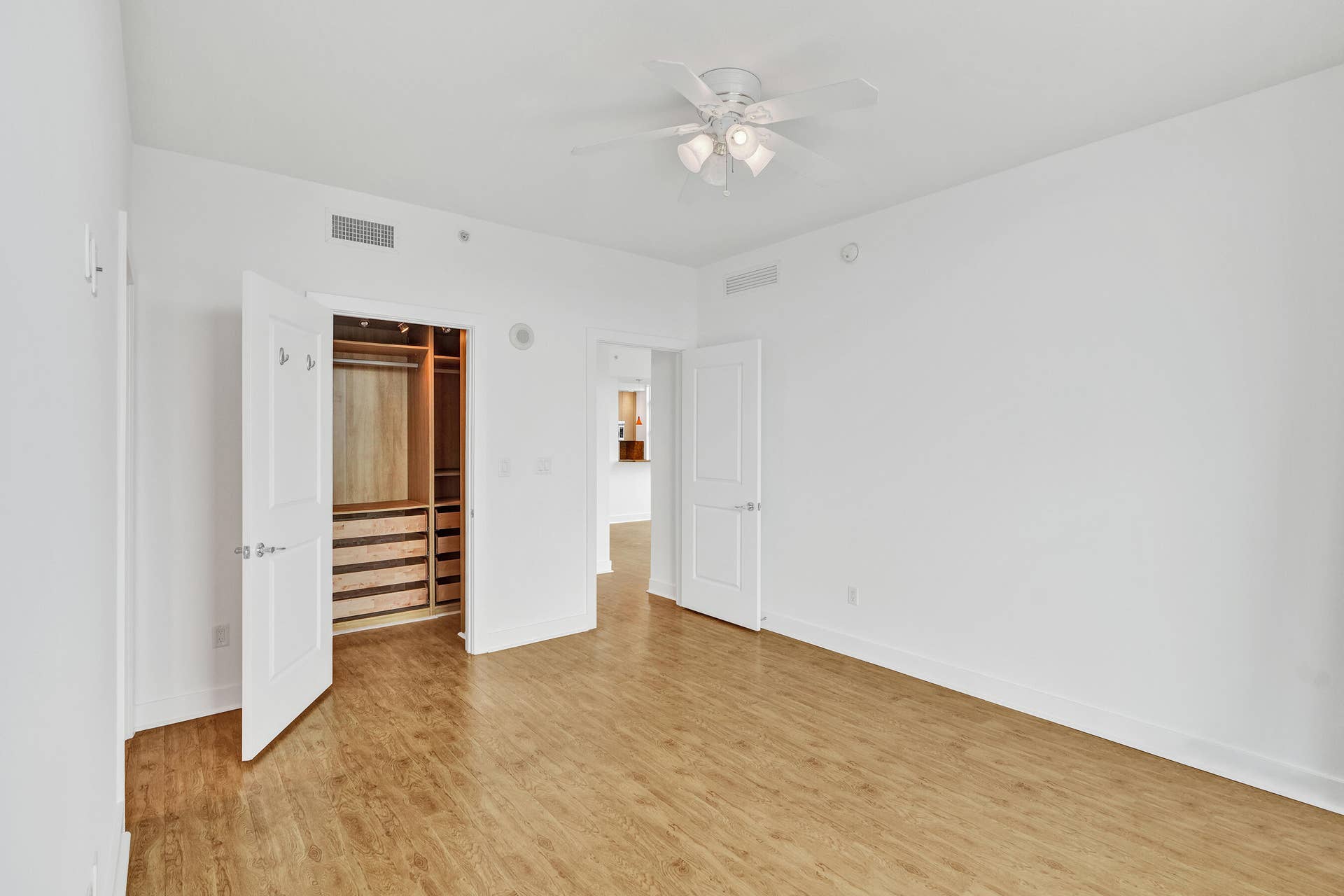 315 NE 3rd Avenue, #1201, Fort Lauderdale, FL 33301 DSC00299
