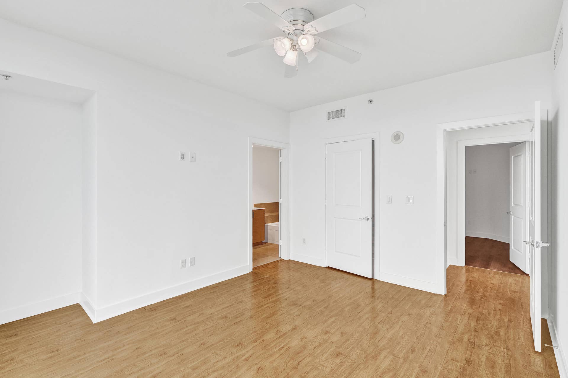 315 NE 3rd Avenue, #1201, Fort Lauderdale, FL 33301 DSC00296