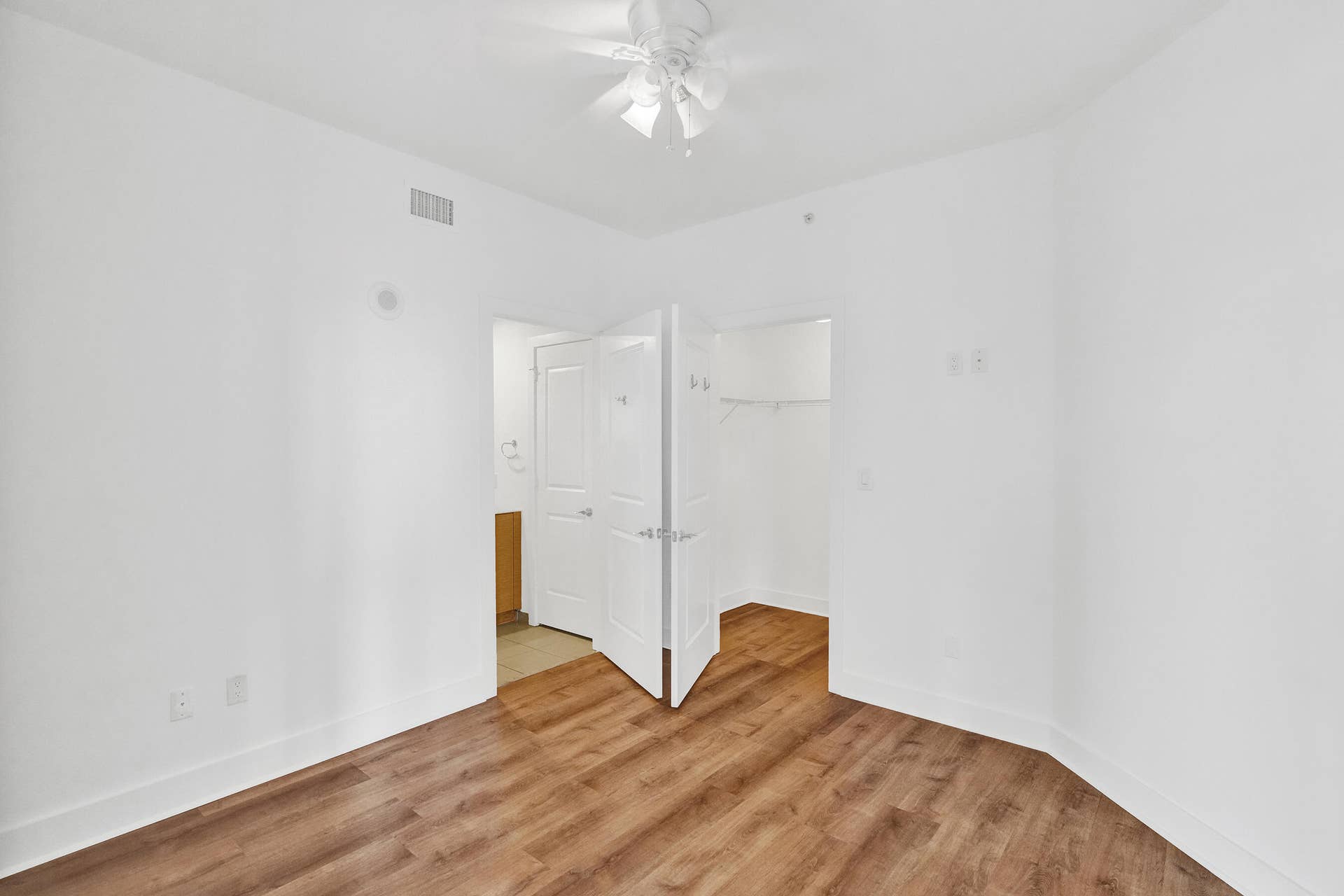 315 NE 3rd Avenue, #1201, Fort Lauderdale, FL 33301 DSC00317