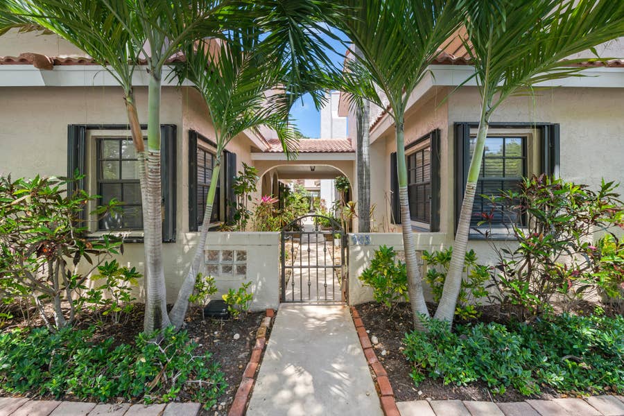 Property photo for 905 SE 12th Court, #15, Fort Lauderdale, FL