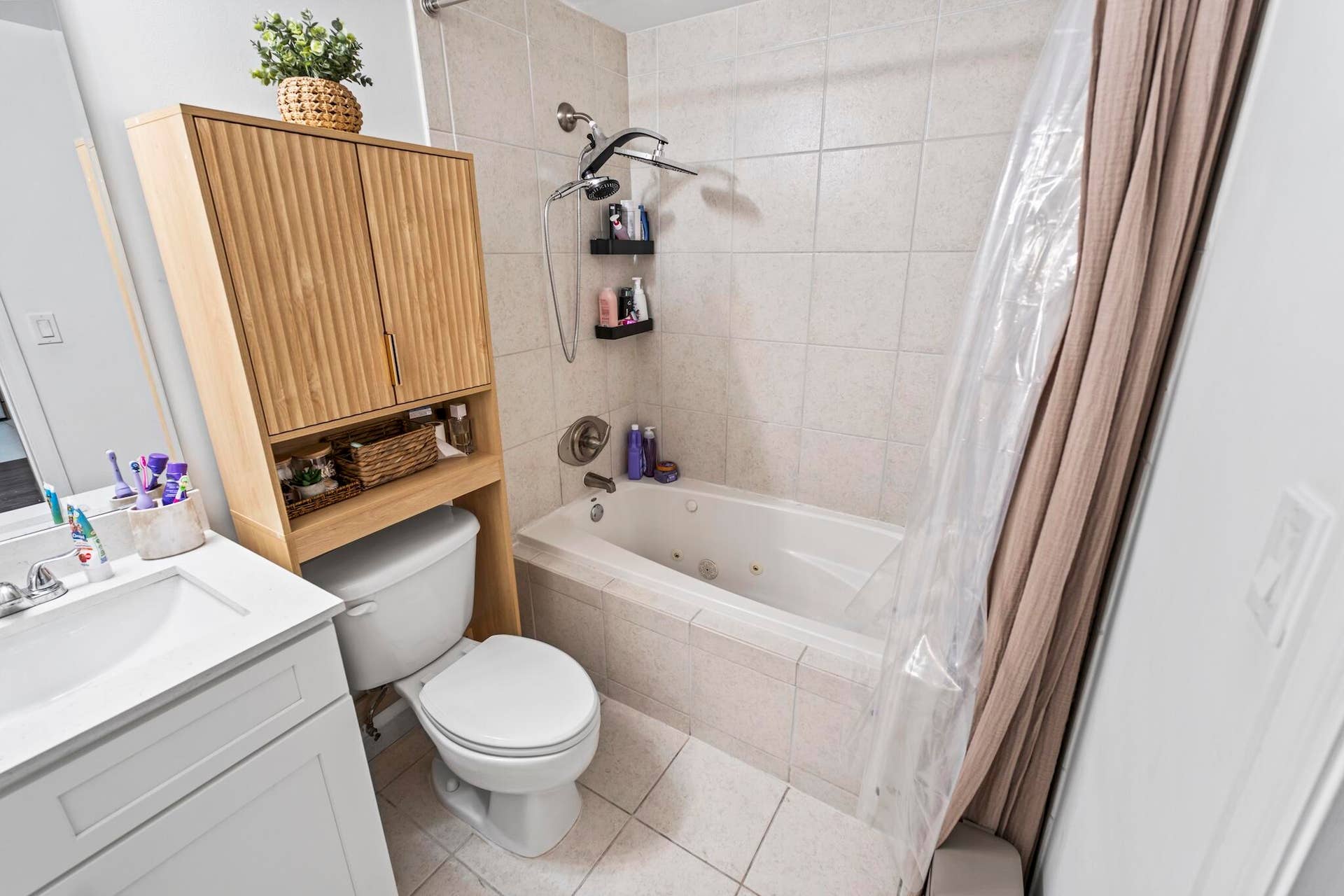 140 S Dixie Highway, #533, Hollywood, FL 33020 DSCF5699