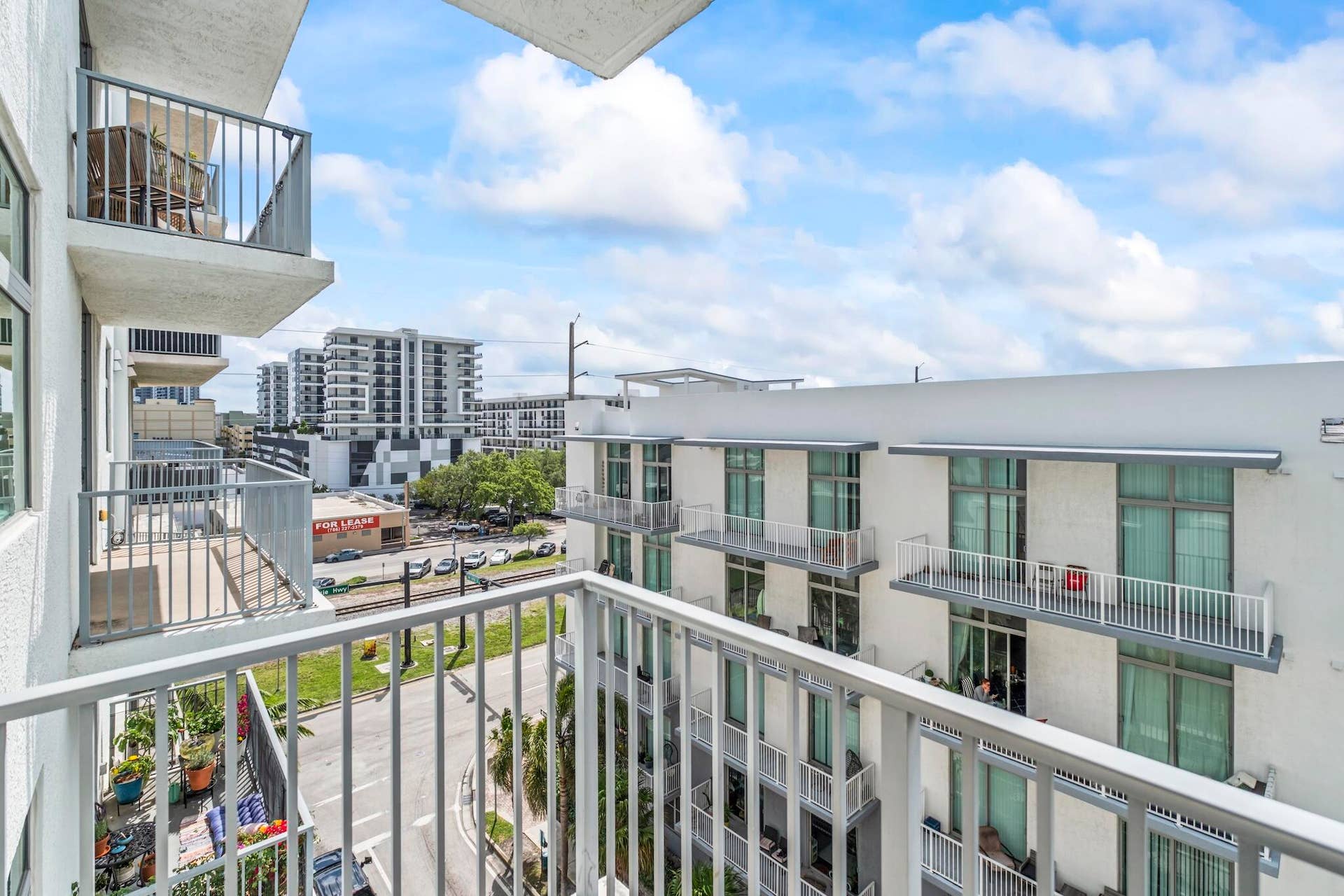 140 S Dixie Highway, #533, Hollywood, FL 33020 DSCF5653