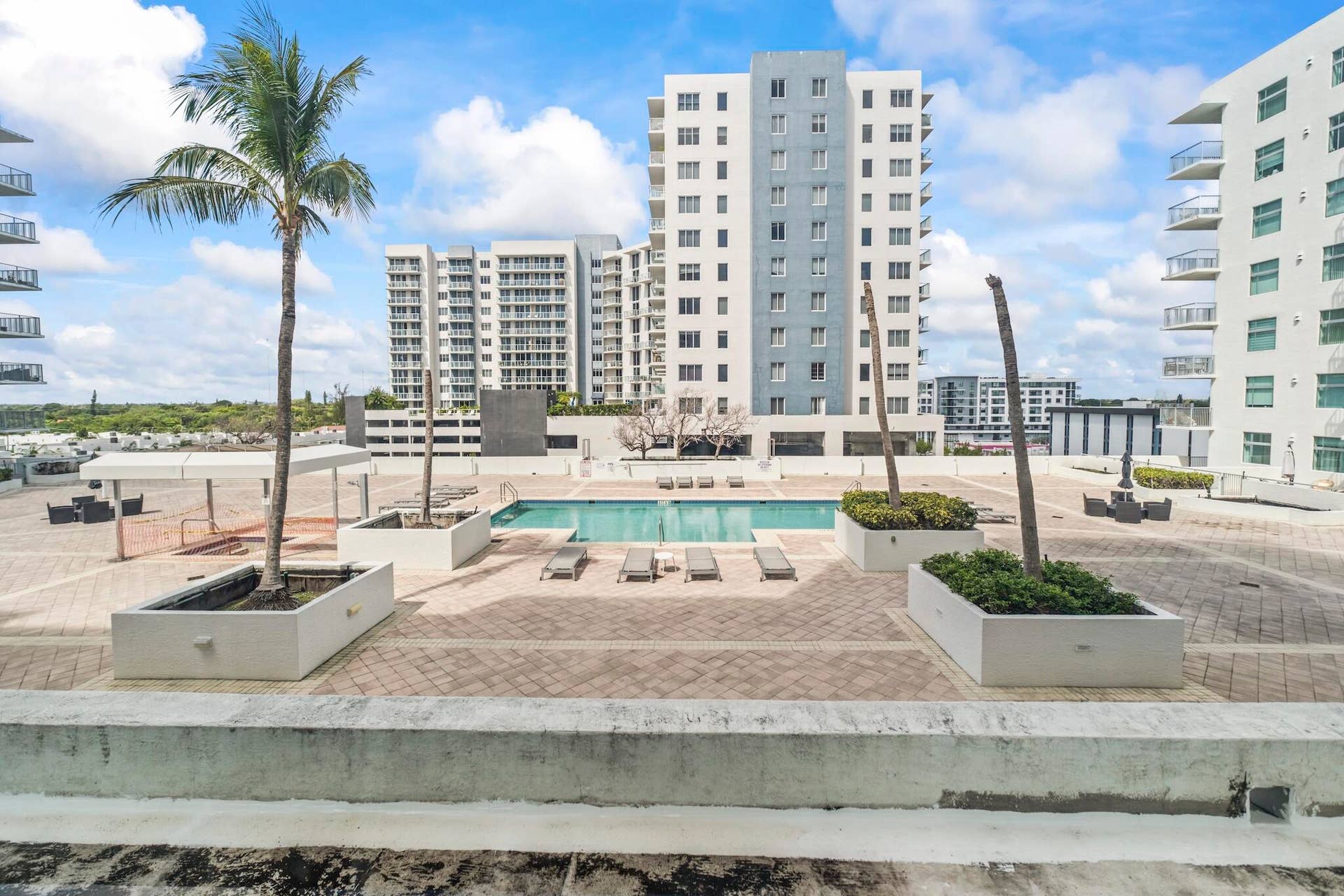 140 S Dixie Highway, #533, Hollywood, FL 33020 DSCF5569