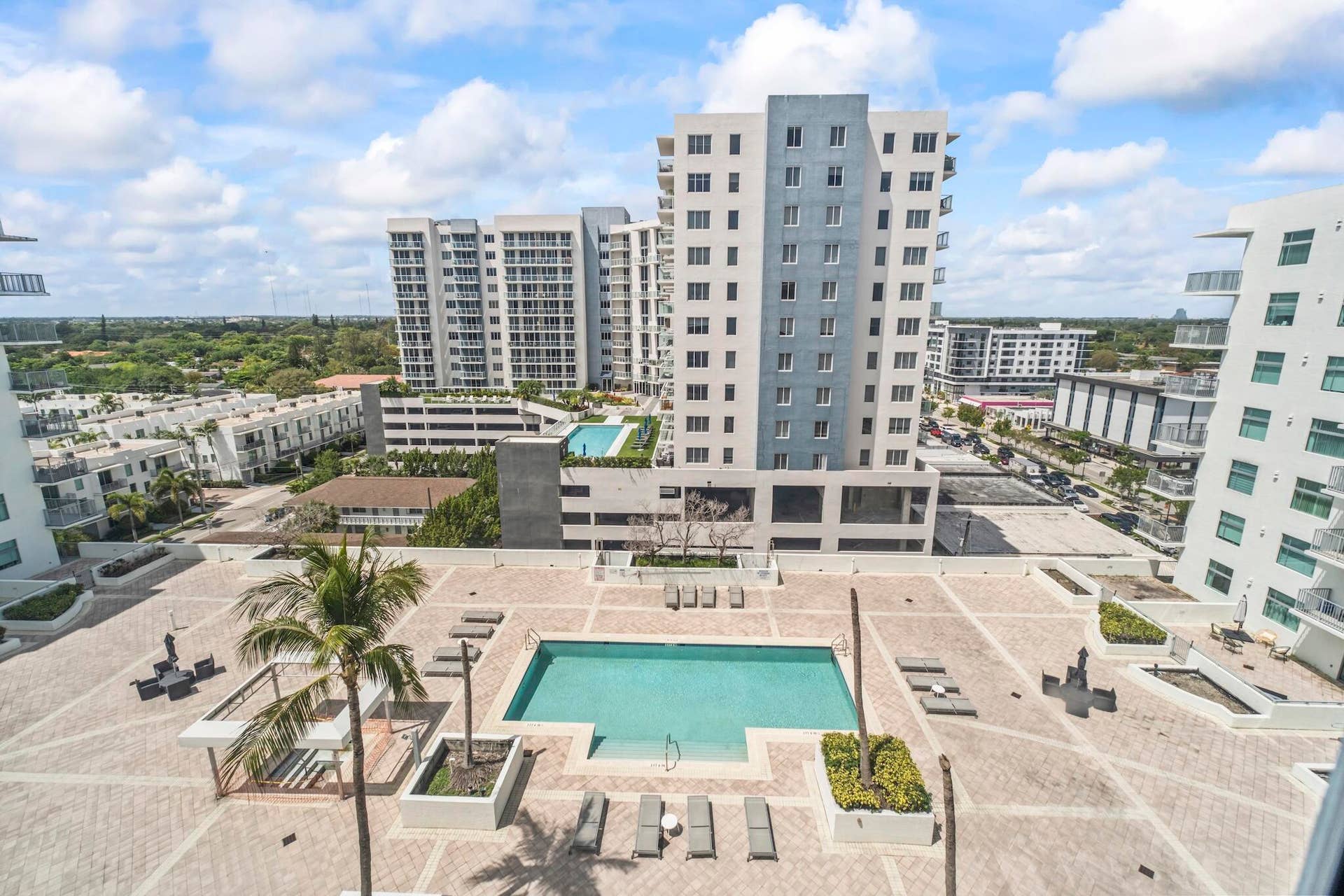 140 S Dixie Highway, #533, Hollywood, FL 33020 DSCF5866