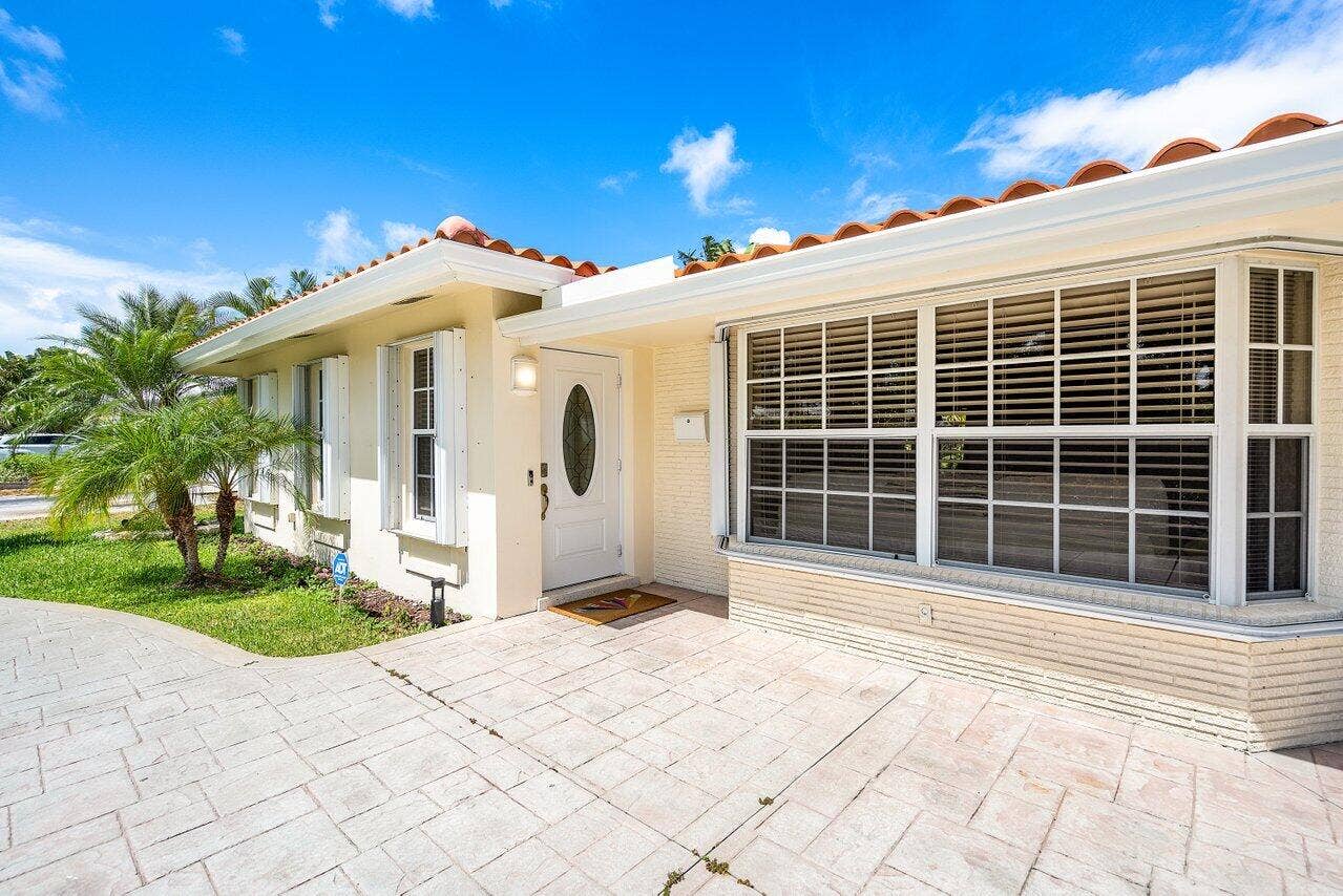 5221 NE 26th Avenue, Lighthouse Point, Lighthouse Point, FL 33064 Front of House