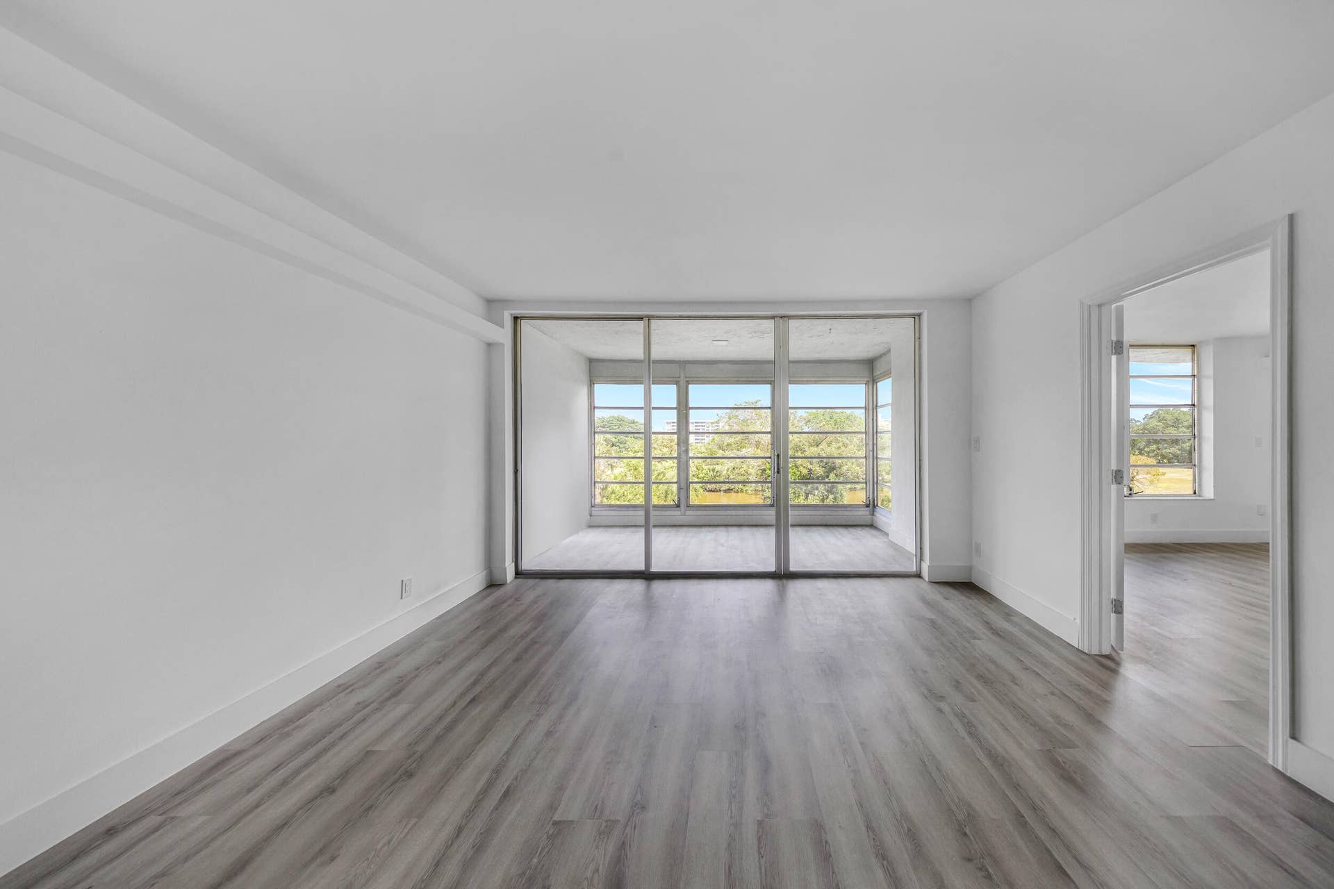 3151 S Palm Aire Dr-Pompano Beach, Unit