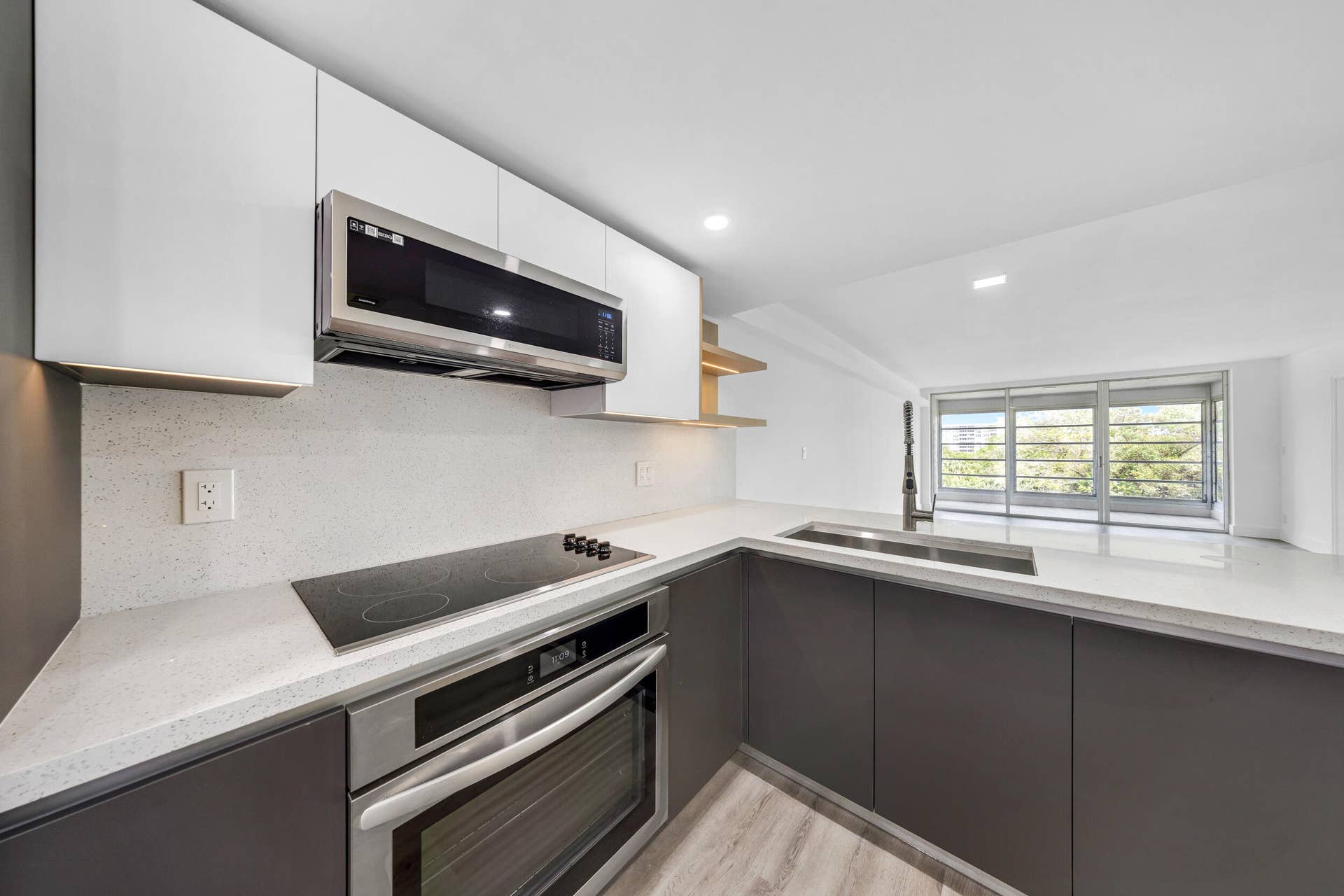 3151 S Palm Aire Dr-Pompano Beach, Unit