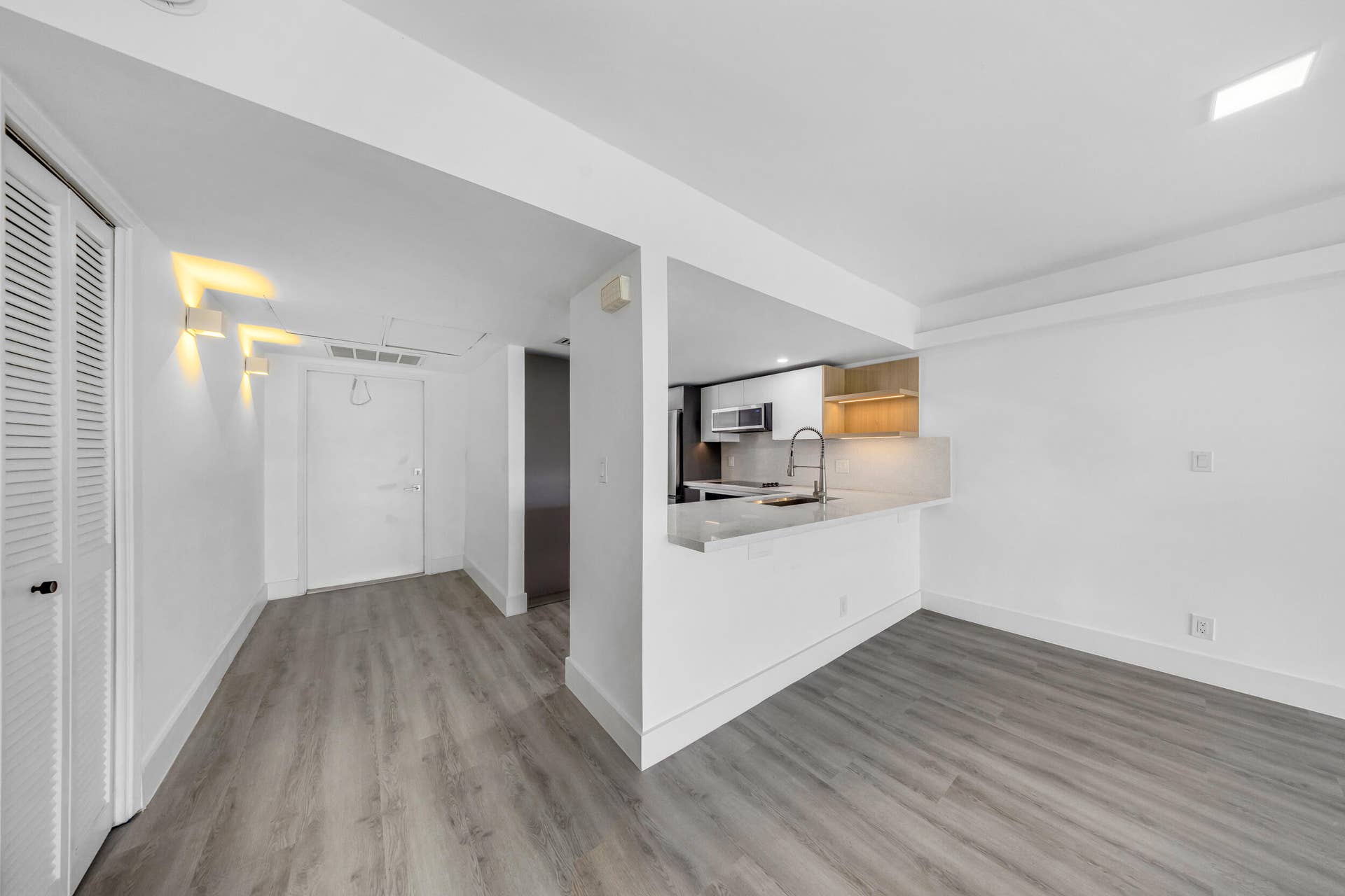 3151 S Palm Aire Dr-Pompano Beach, Unit