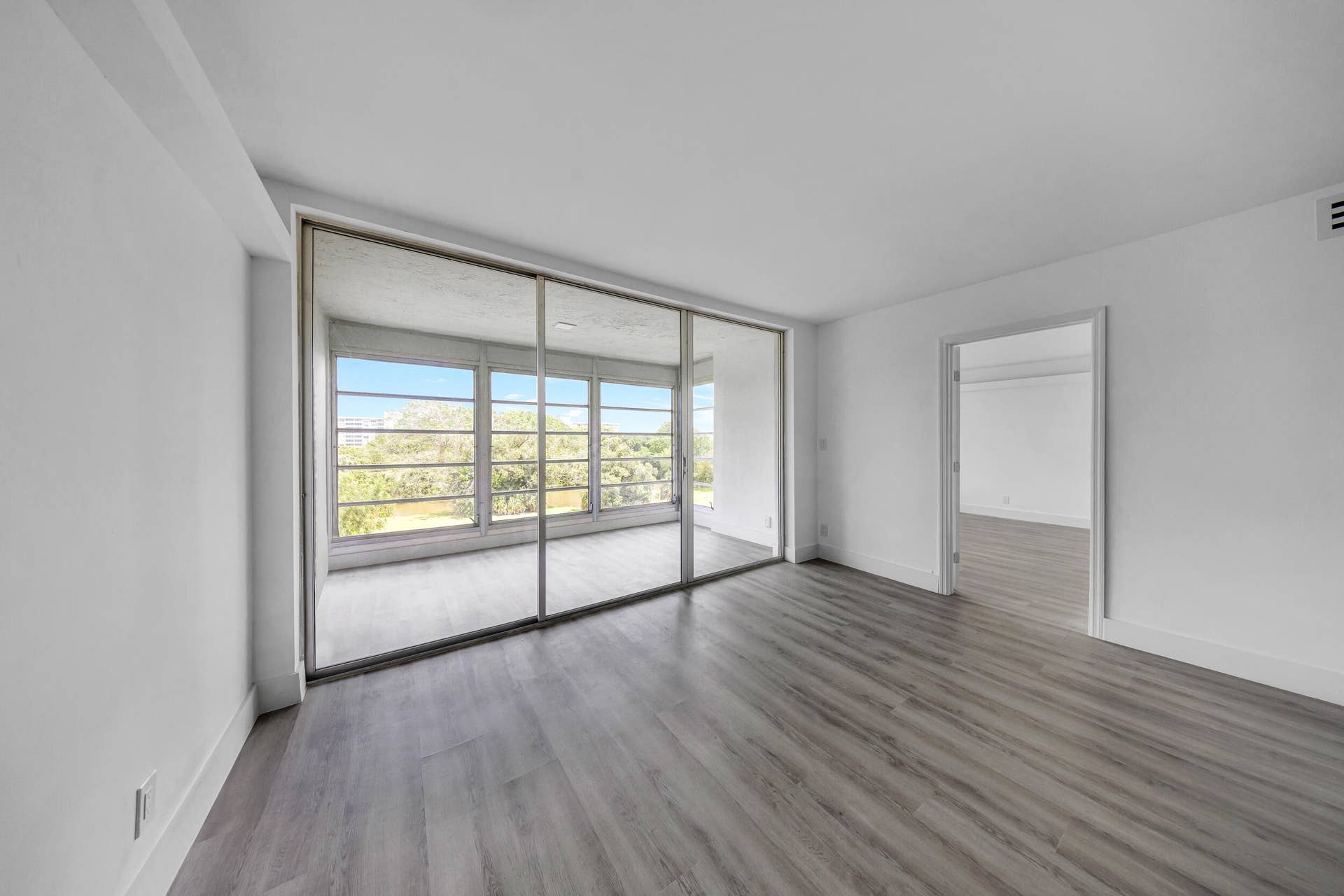 3151 S Palm Aire Dr-Pompano Beach, Unit