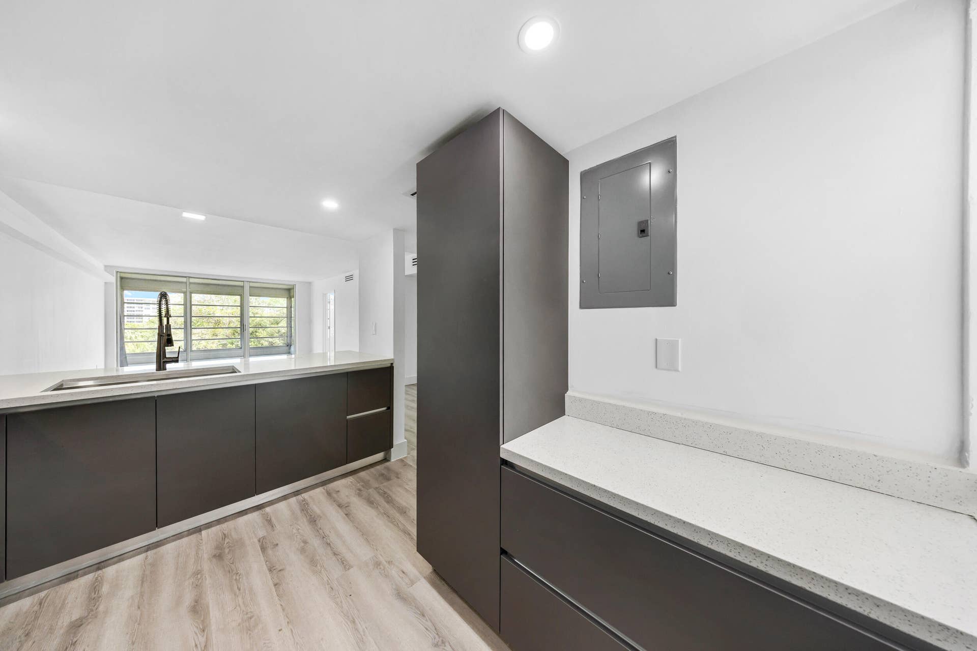 3151 S Palm Aire Dr-Pompano Beach, Unit