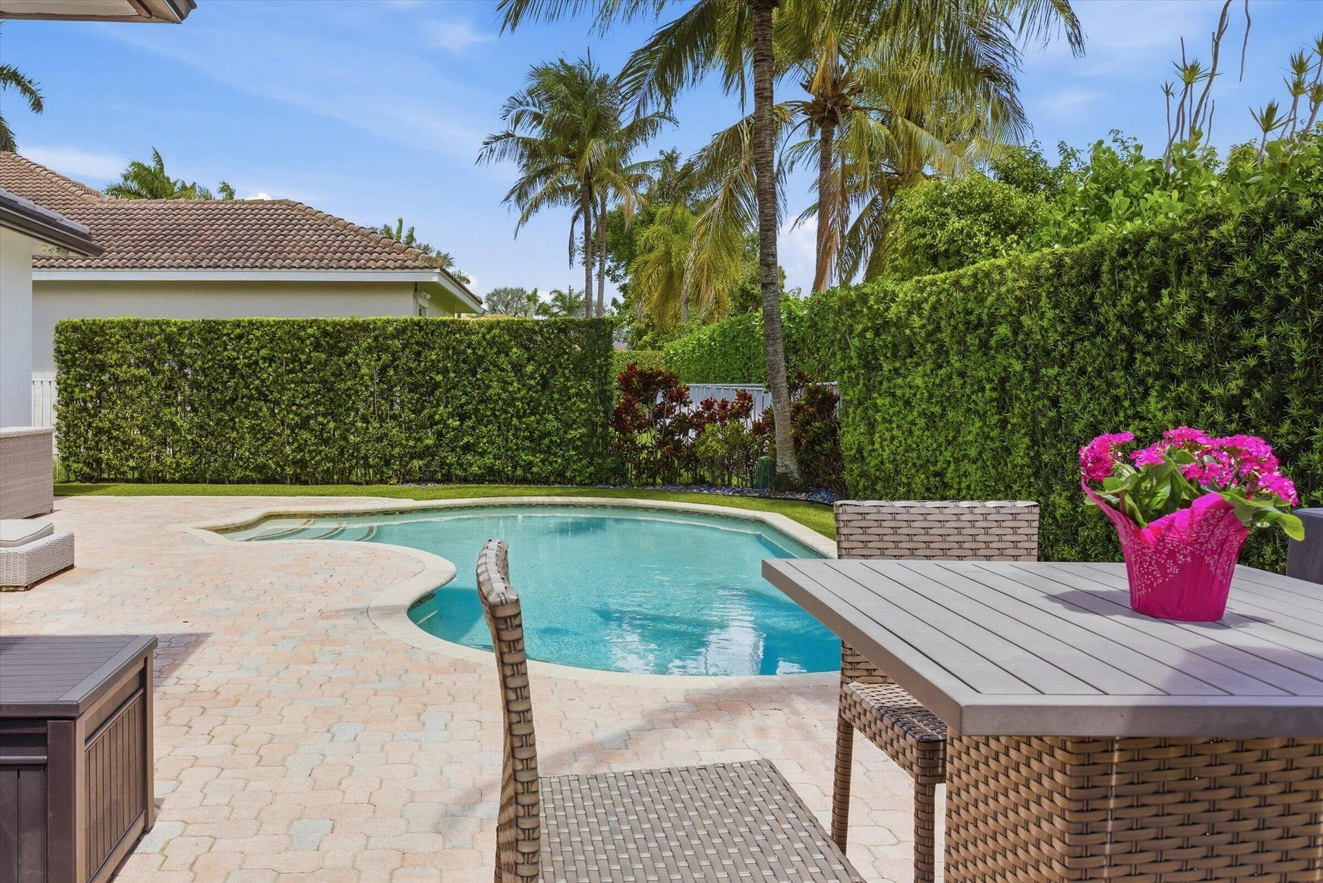 1830 Harbor View Circle, Weston, FL 33327 07-photo-16