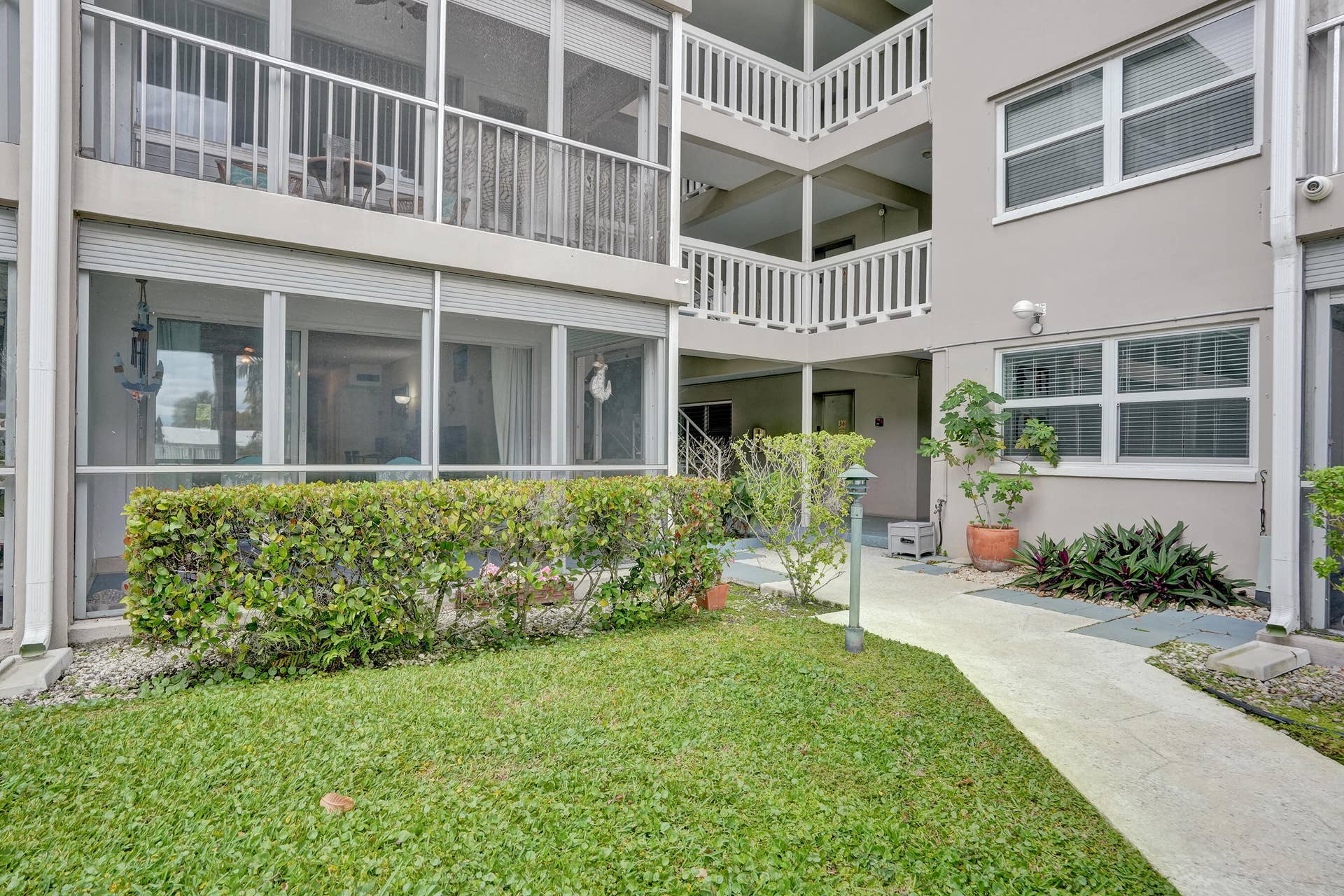 900 SW 12th Street, #100, Fort Lauderdale, FL 33315 DSC08965