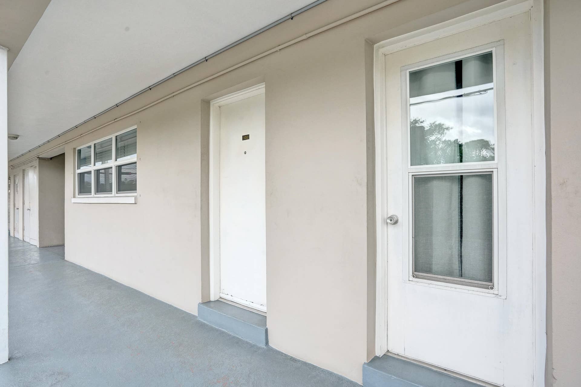 900 SW 12th Street, #100, Fort Lauderdale, FL 33315 DSC09007