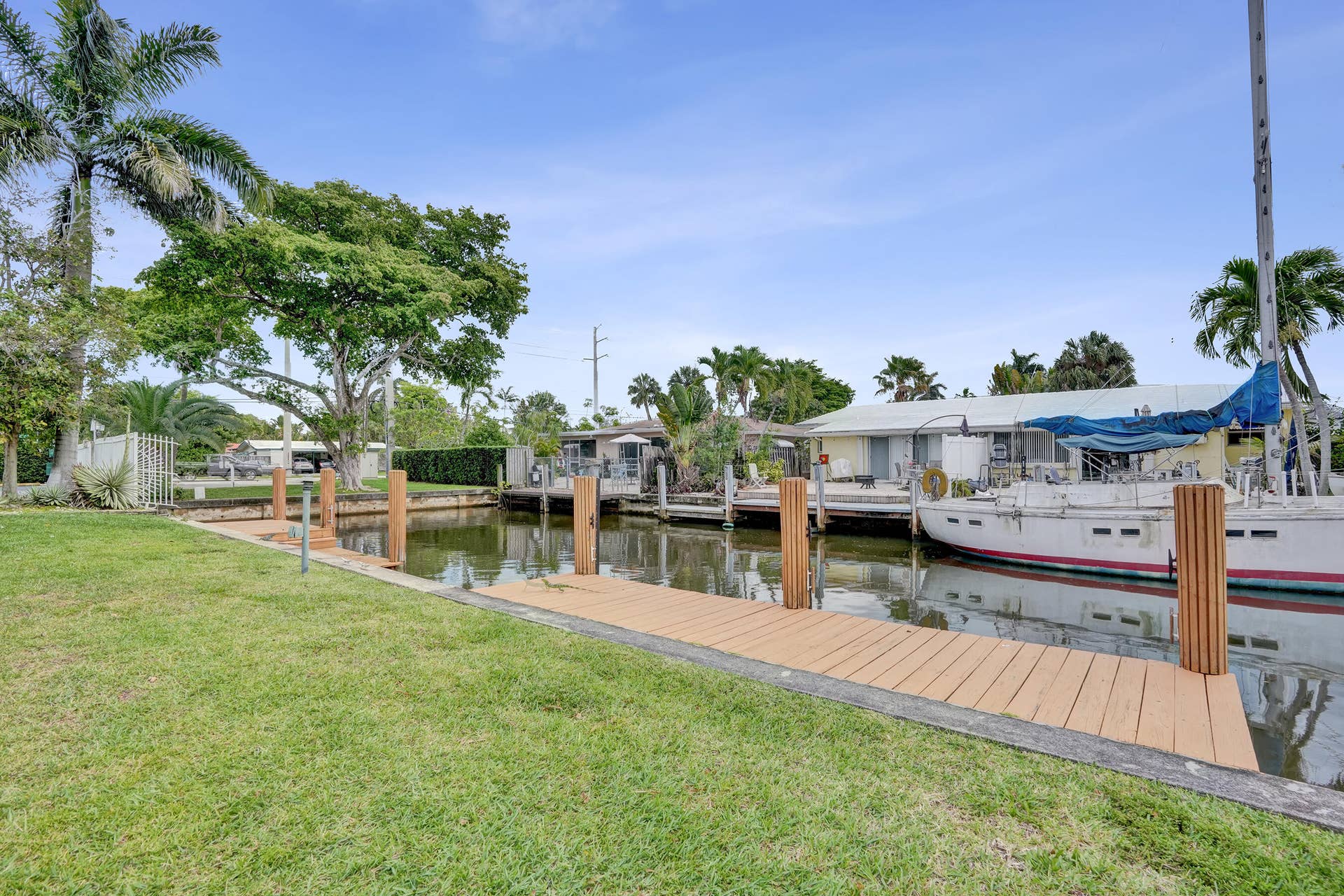 900 SW 12th Street, #100, Fort Lauderdale, FL 33315 DSC09001