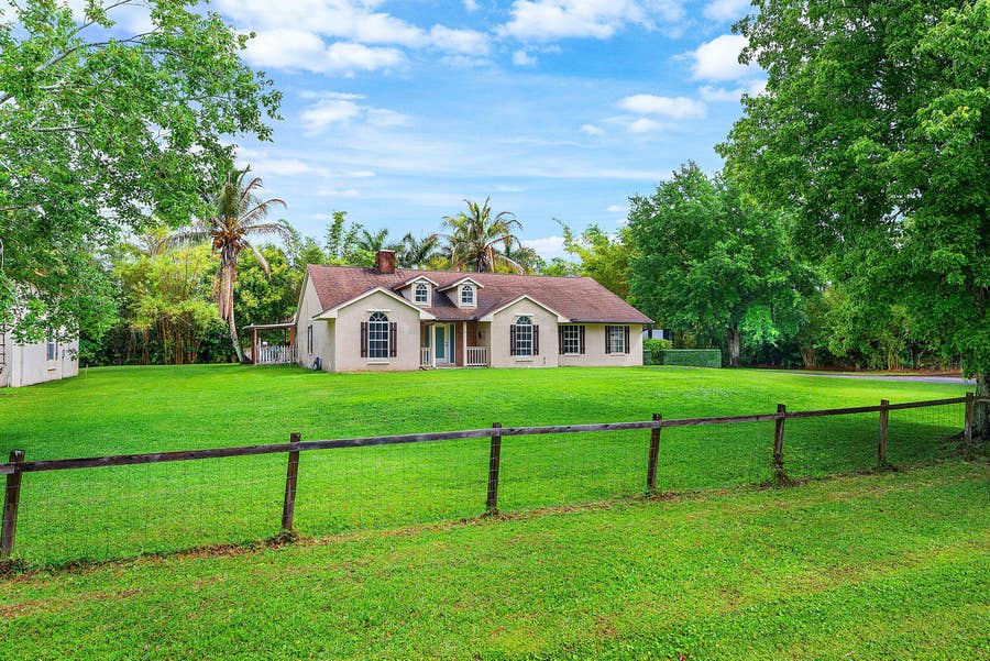 Property photo for 12325 89th Place N, West Palm Beach, FL