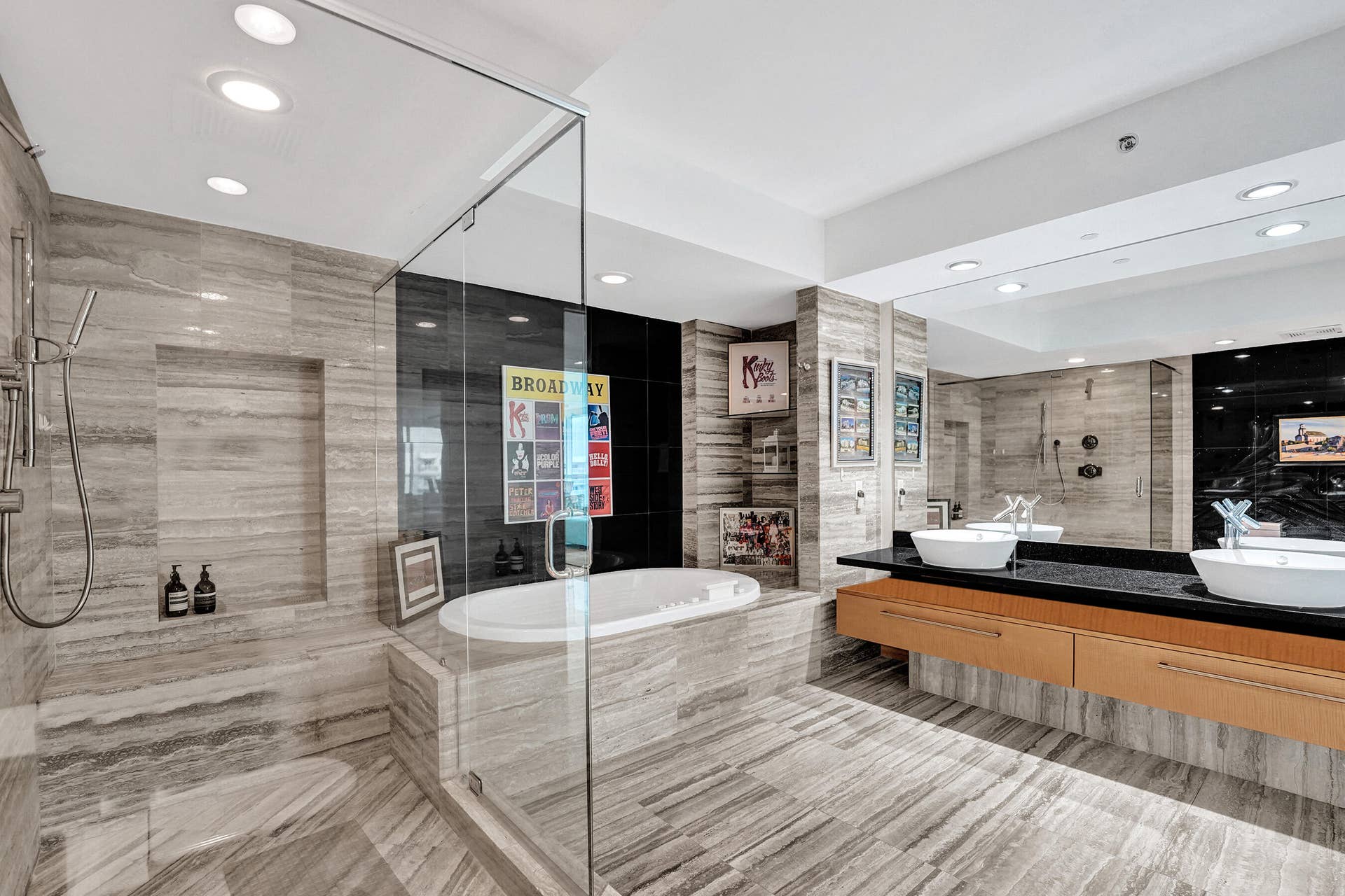 101 S Fort Lauderdale Beach Boulevard, #1107, Fort Lauderdale, FL 33316 DSC02974