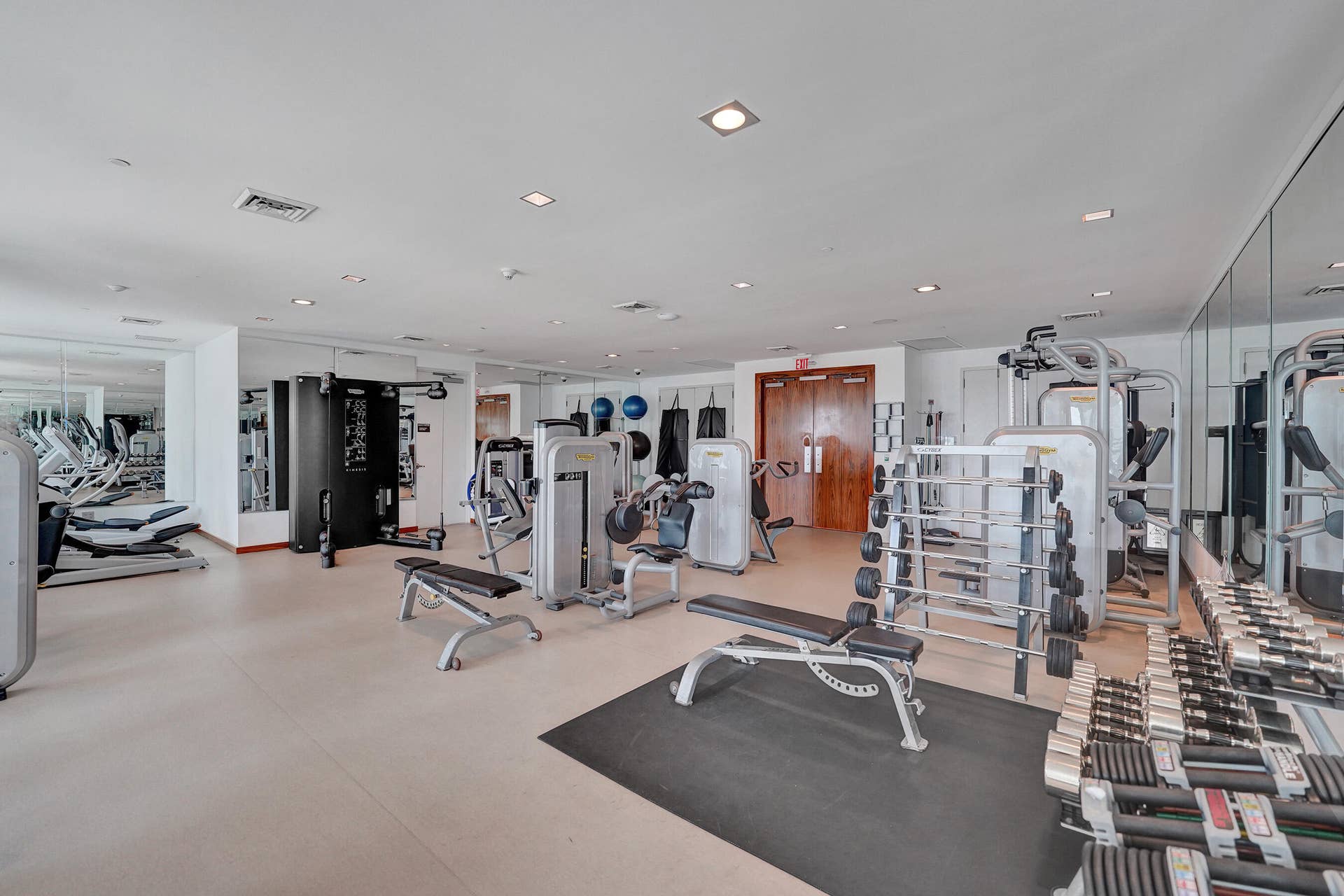 101 S Fort Lauderdale Beach Boulevard, #1107, Fort Lauderdale, FL 33316 DSC03090