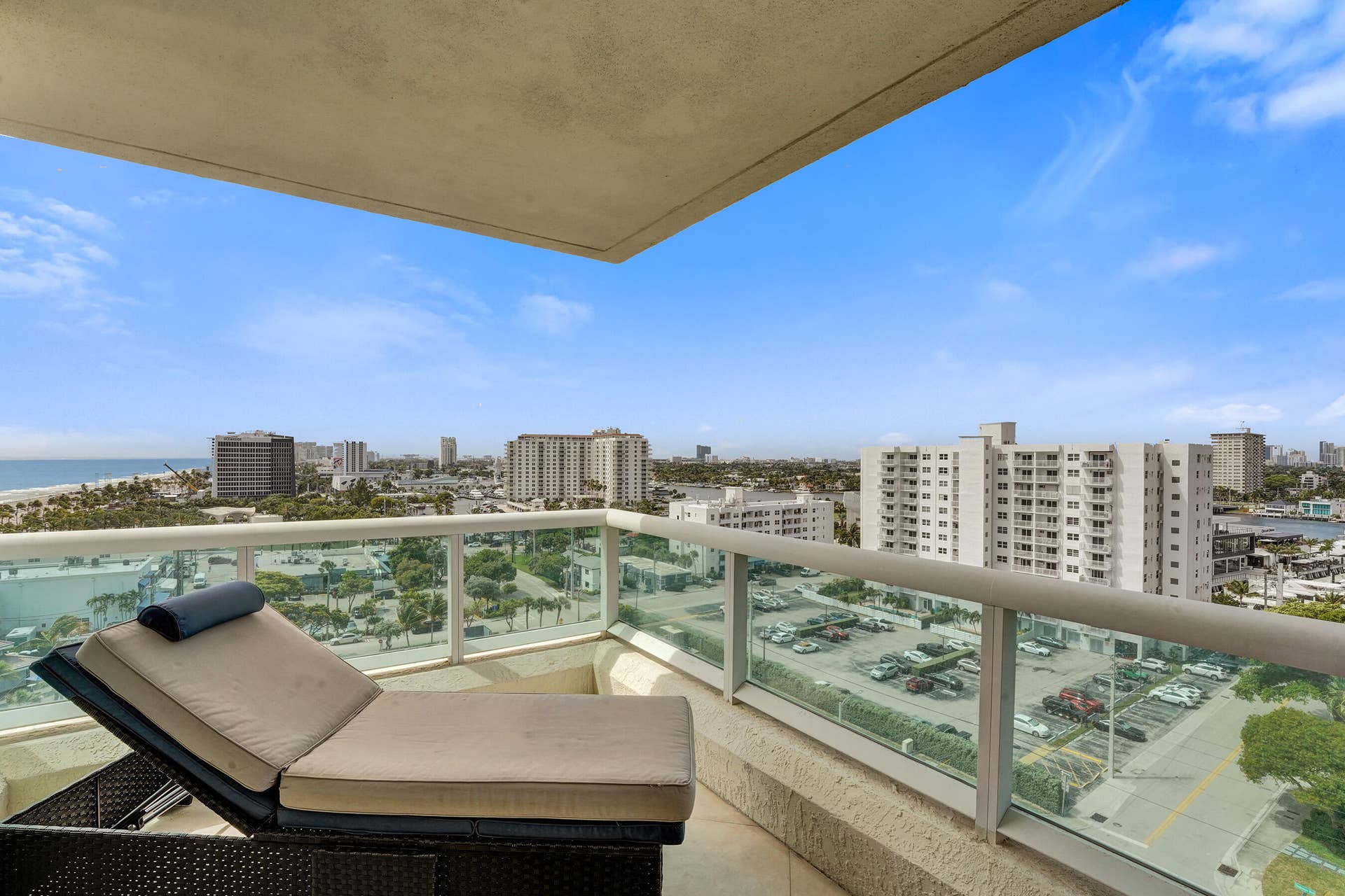 101 S Fort Lauderdale Beach Boulevard, #1107, Fort Lauderdale, FL 33316 DSC03010