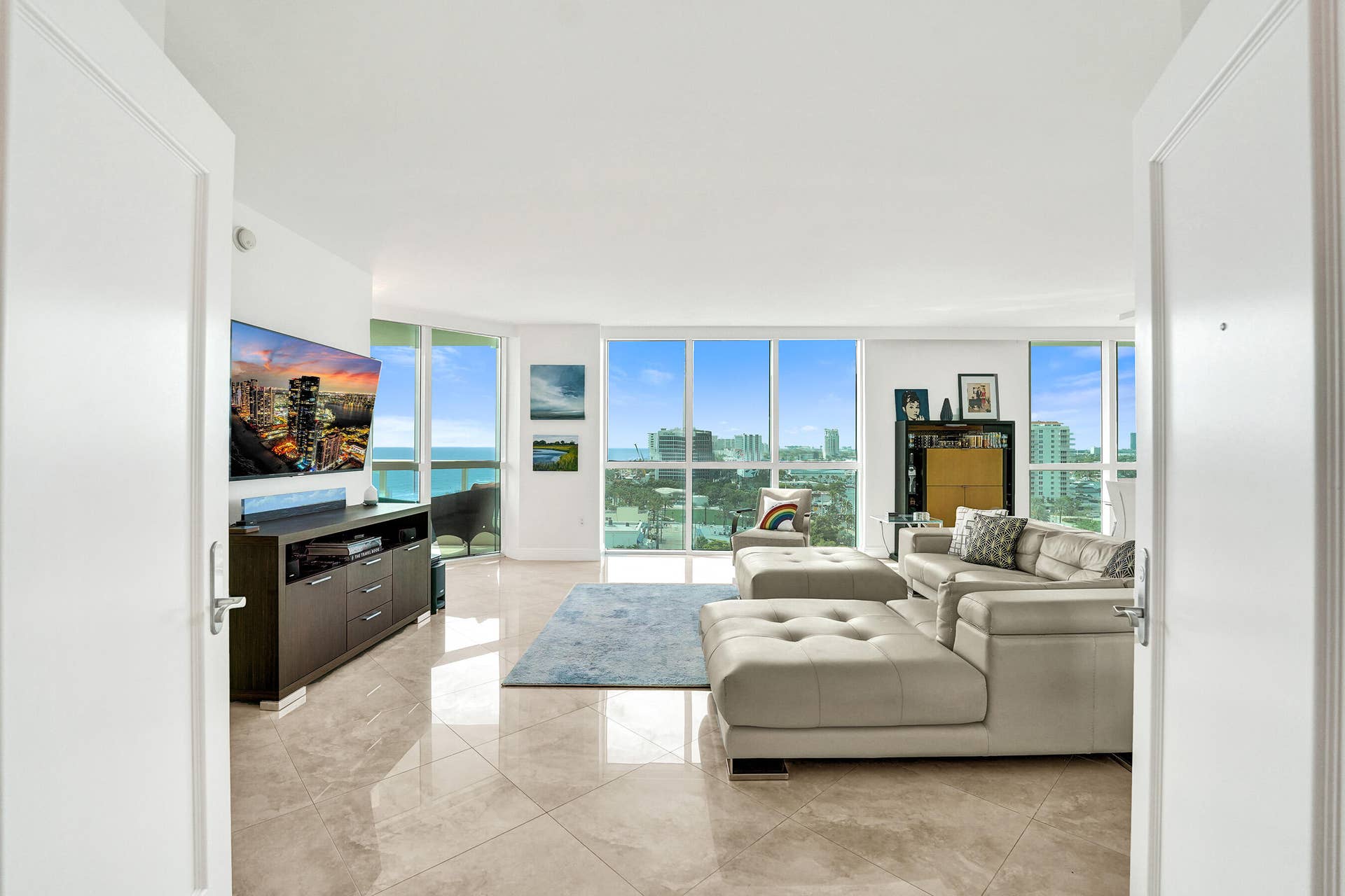 101 S Fort Lauderdale Beach Boulevard, #1107, Fort Lauderdale, FL 33316 DSC02818