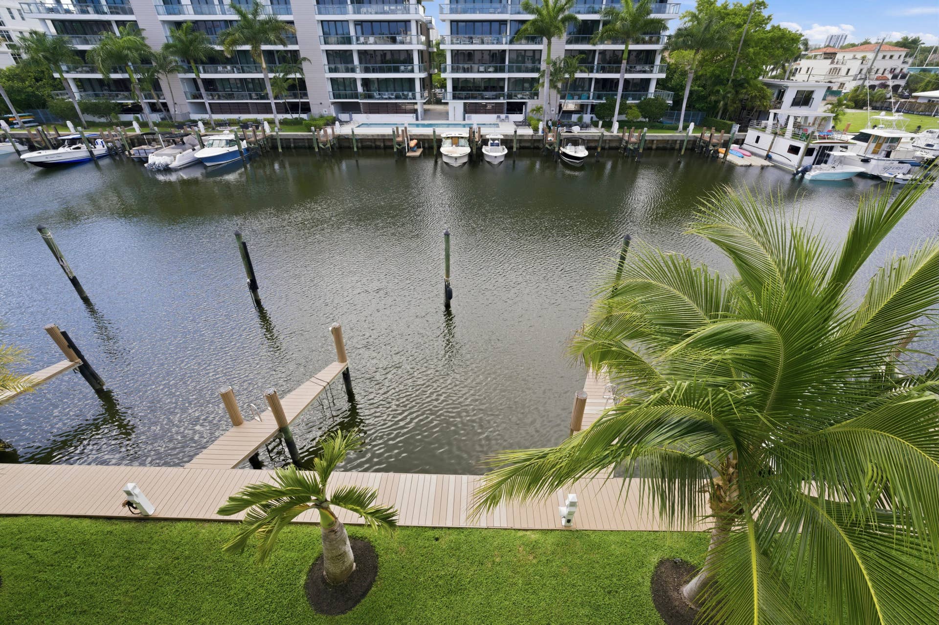 69 Isle Of Venice Drive, Fort Lauderdale, FL 33301 Deeded Dock