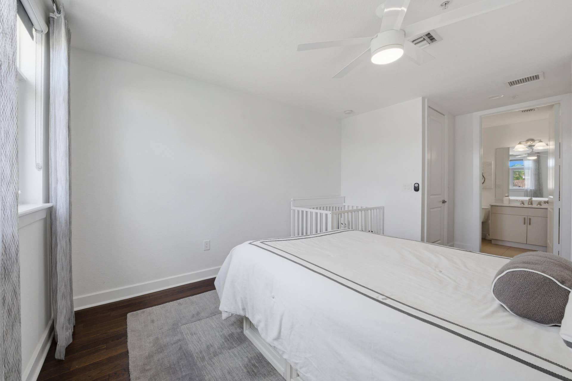 69 Isle Of Venice Drive, Fort Lauderdale, FL 33301 Bedroom