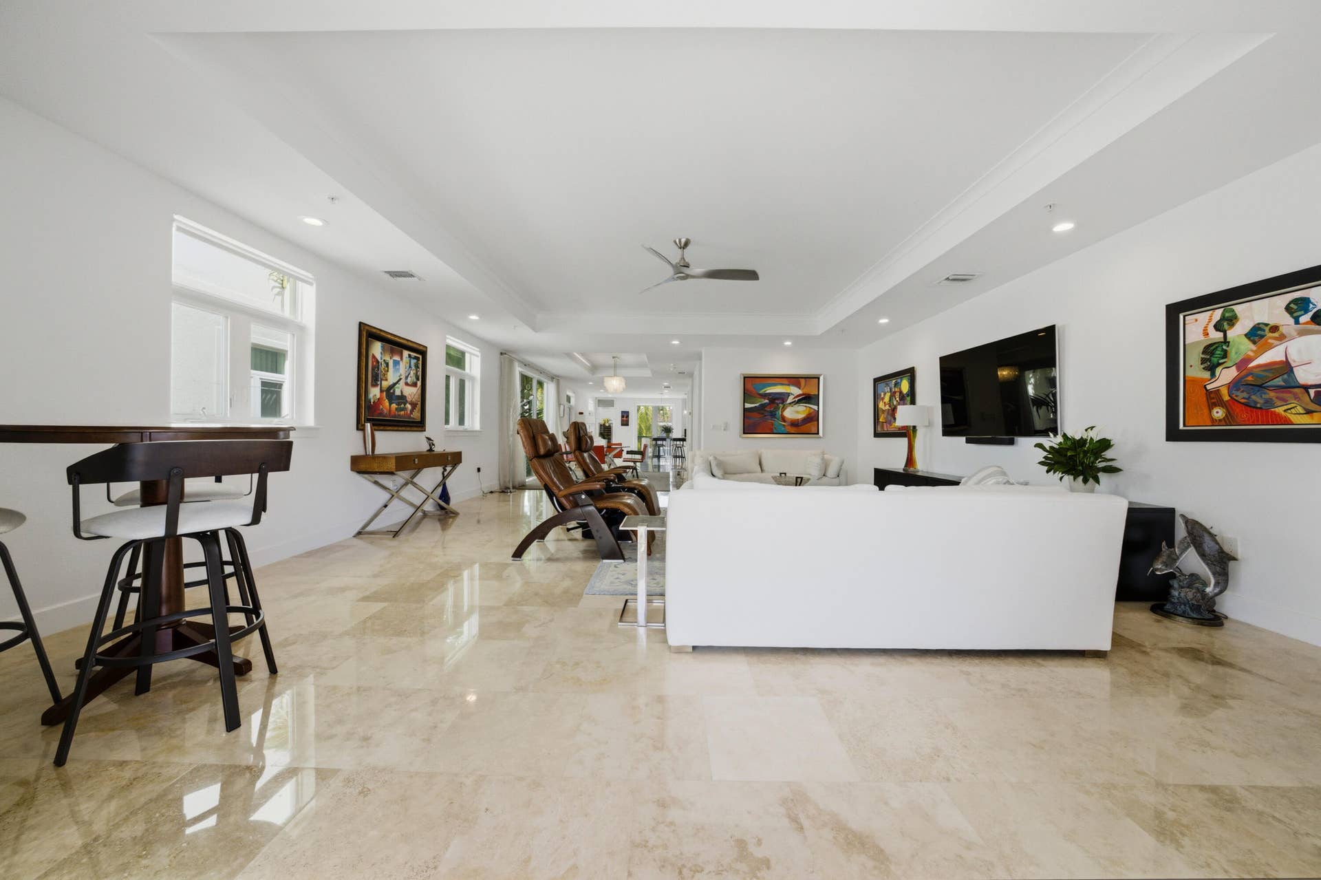 69 Isle Of Venice Drive, Fort Lauderdale, FL 33301 Living Room