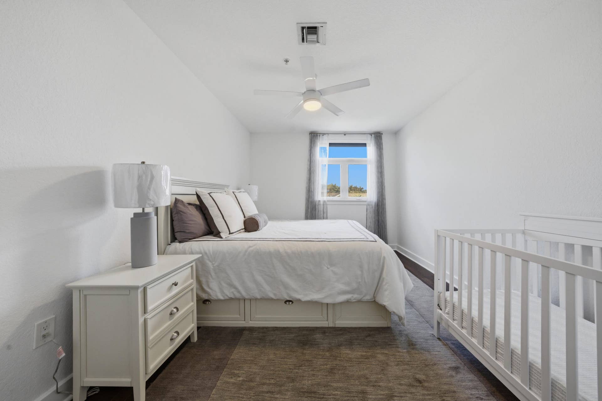 69 Isle Of Venice Drive, Fort Lauderdale, FL 33301 Bedroom