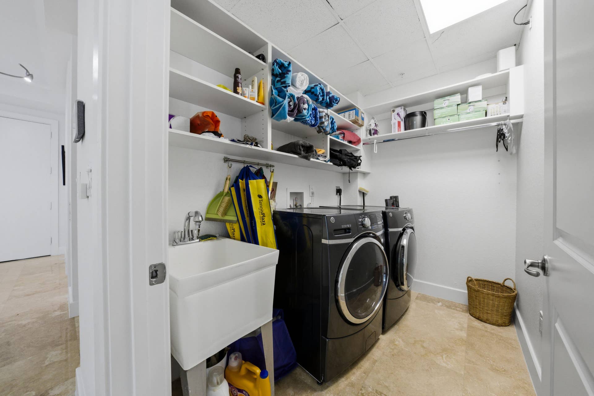 69 Isle Of Venice Drive, Fort Lauderdale, FL 33301 Utility/Laundry