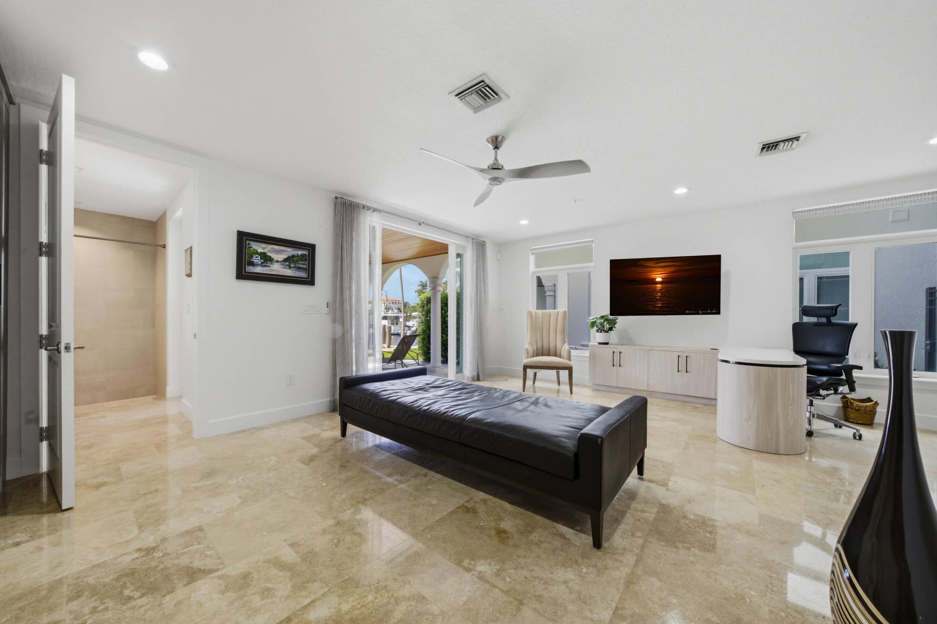 69 Isle Of Venice Drive, Fort Lauderdale, FL 33301 Office/Guest
