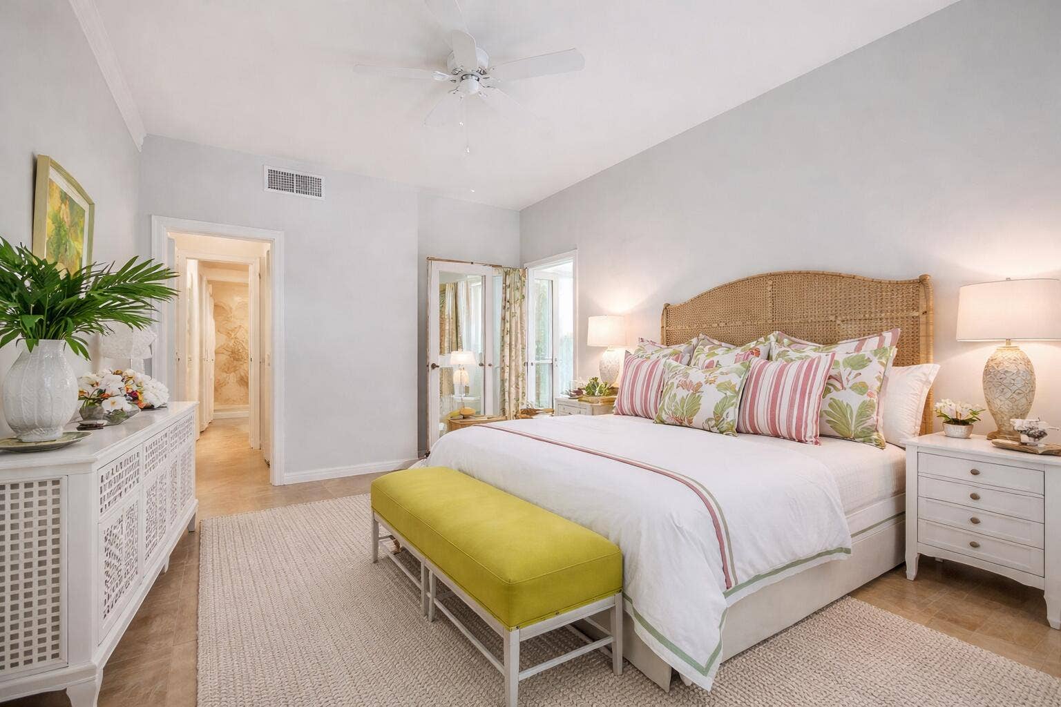 218 Worth Avenue, Palm Beach, FL 33480 1bd28829-5888-4b0e-b078-6faf57e224b1