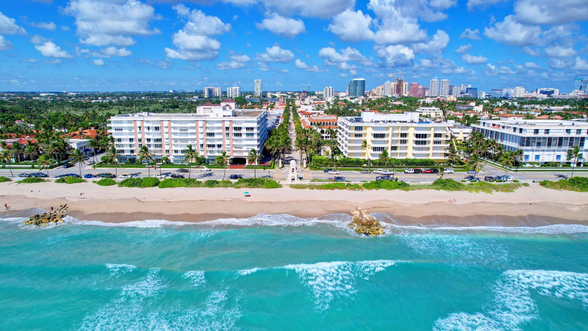218 Worth Avenue, Palm Beach, FL 33480 25_apartment air (25)