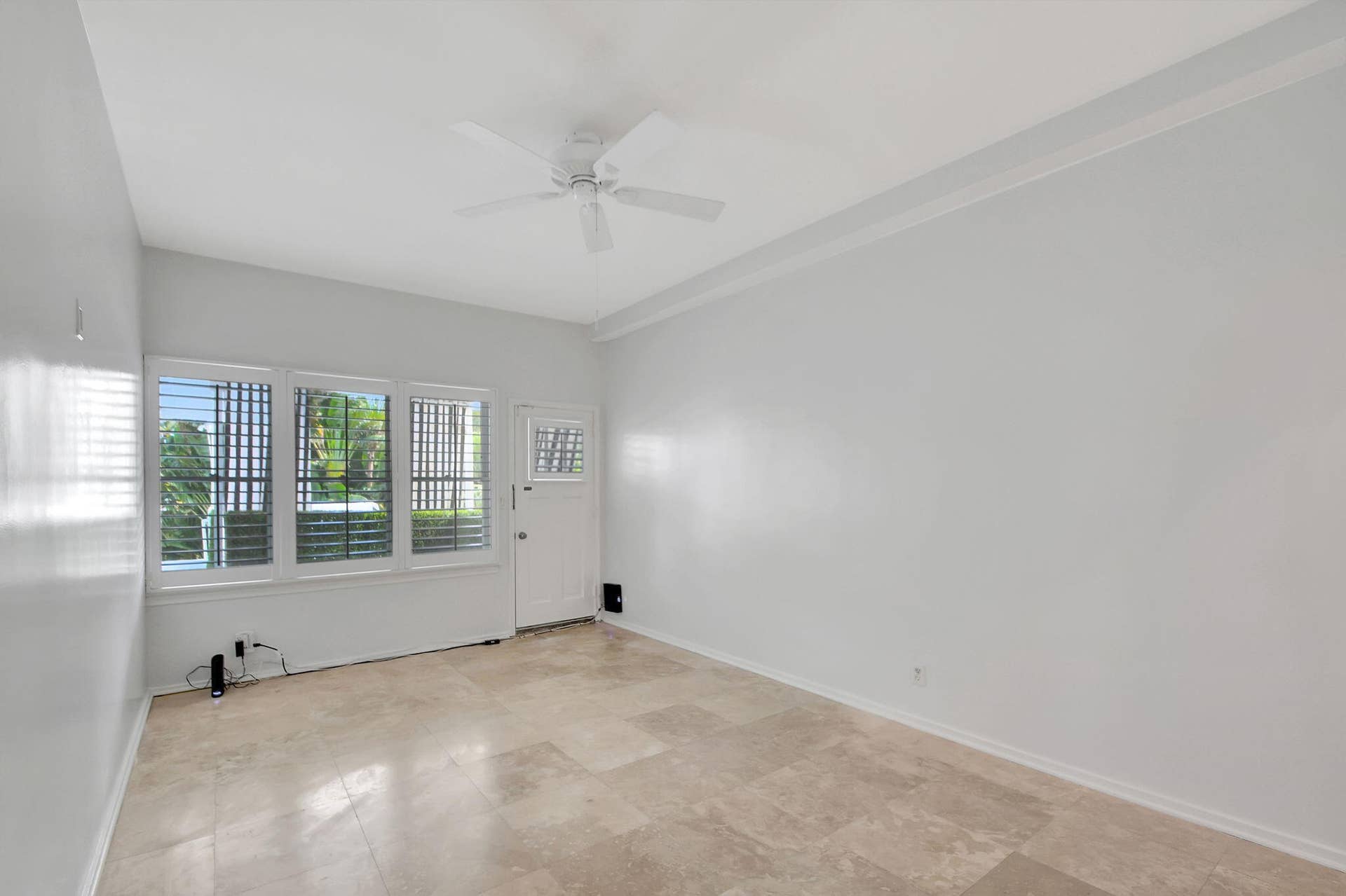 218 Worth Avenue, Palm Beach, FL 33480 15-web-or-mls-Apartment (15)
