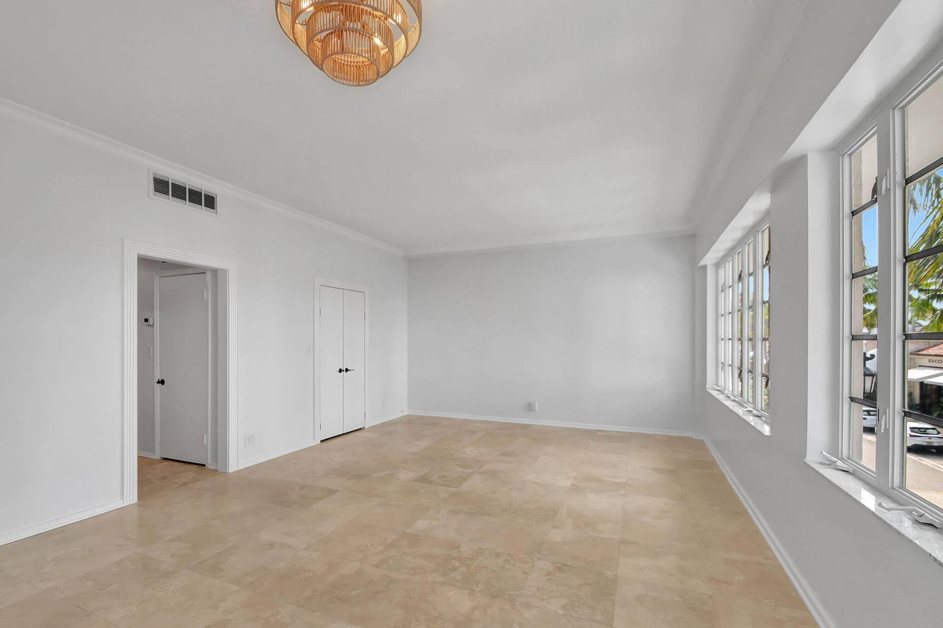 218 Worth Avenue, Palm Beach, FL 33480 9-web-or-mls-Apartment (9)