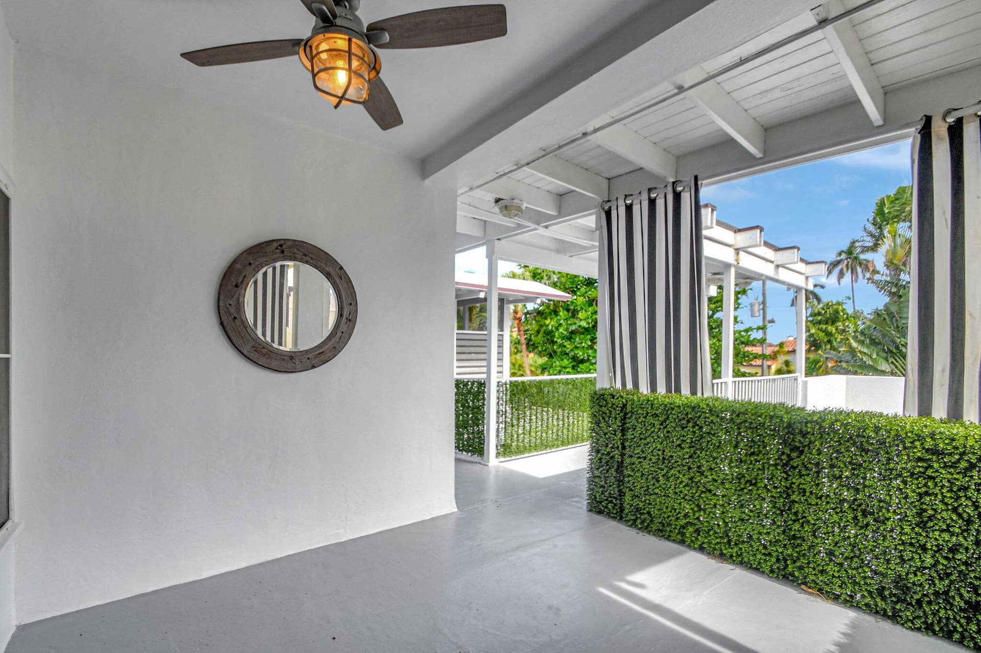 218 Worth Avenue, Palm Beach, FL 33480 21-web-or-mls-Apartment (21)
