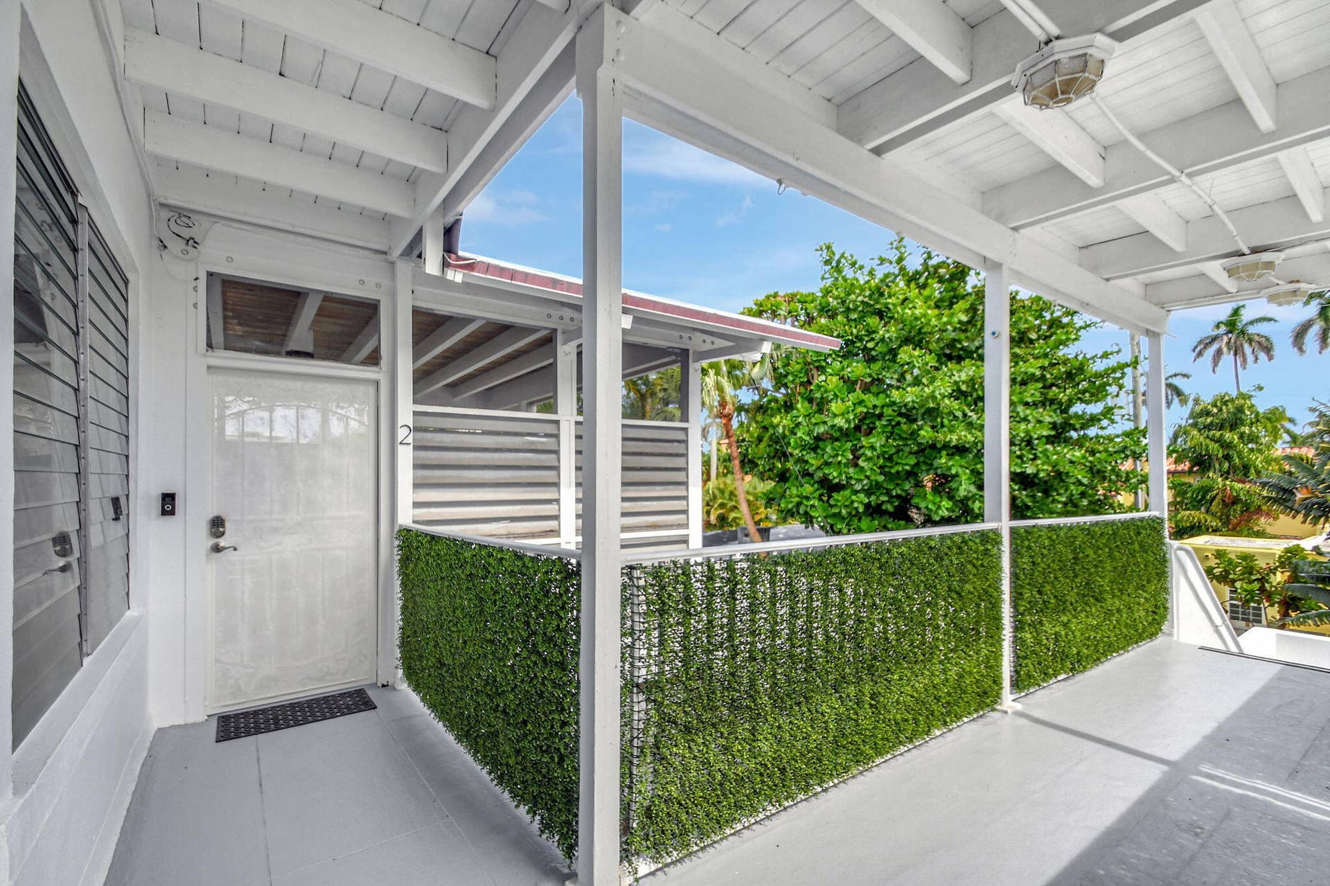 218 Worth Avenue, Palm Beach, FL 33480 3-web-or-mls-Apartment (3)
