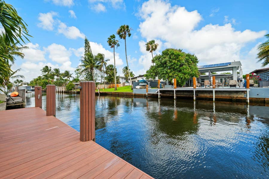 Property photo for 2512 Sugarloaf Lane, Fort Lauderdale, FL