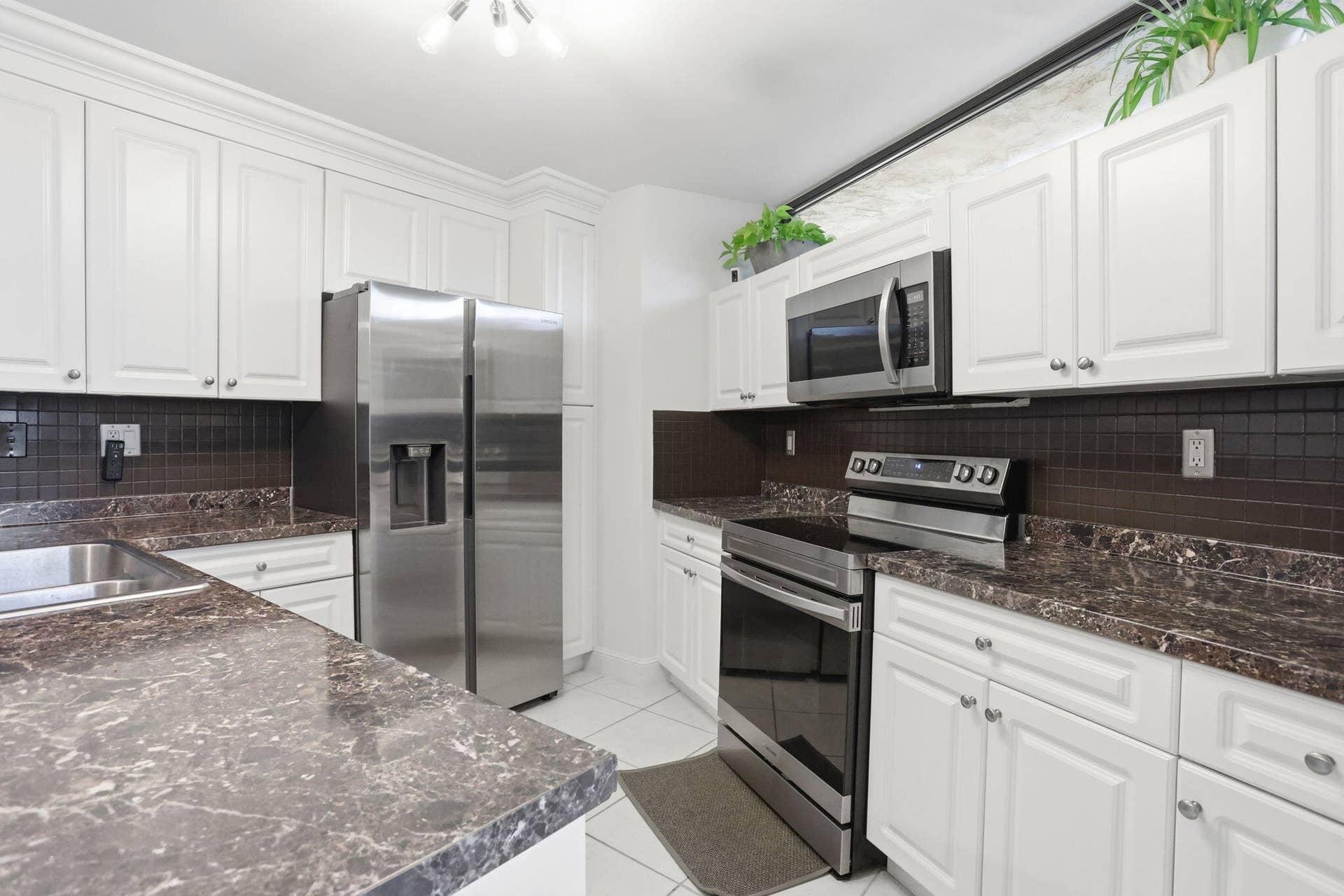 8093 Severn Drive, #D, Boca Raton, FL 33433 10-web-or-mls-0E2A4187