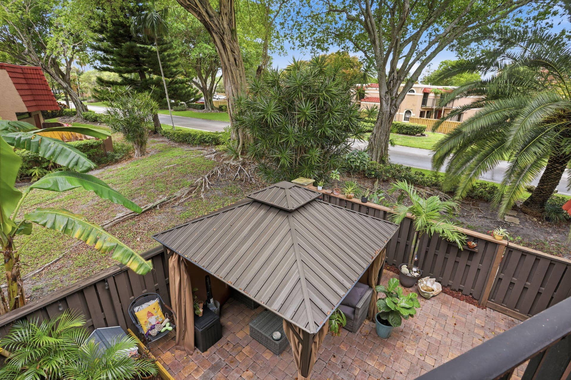8093 Severn Drive, #D, Boca Raton, FL 33433 27-web-or-mls-0E2A4238
